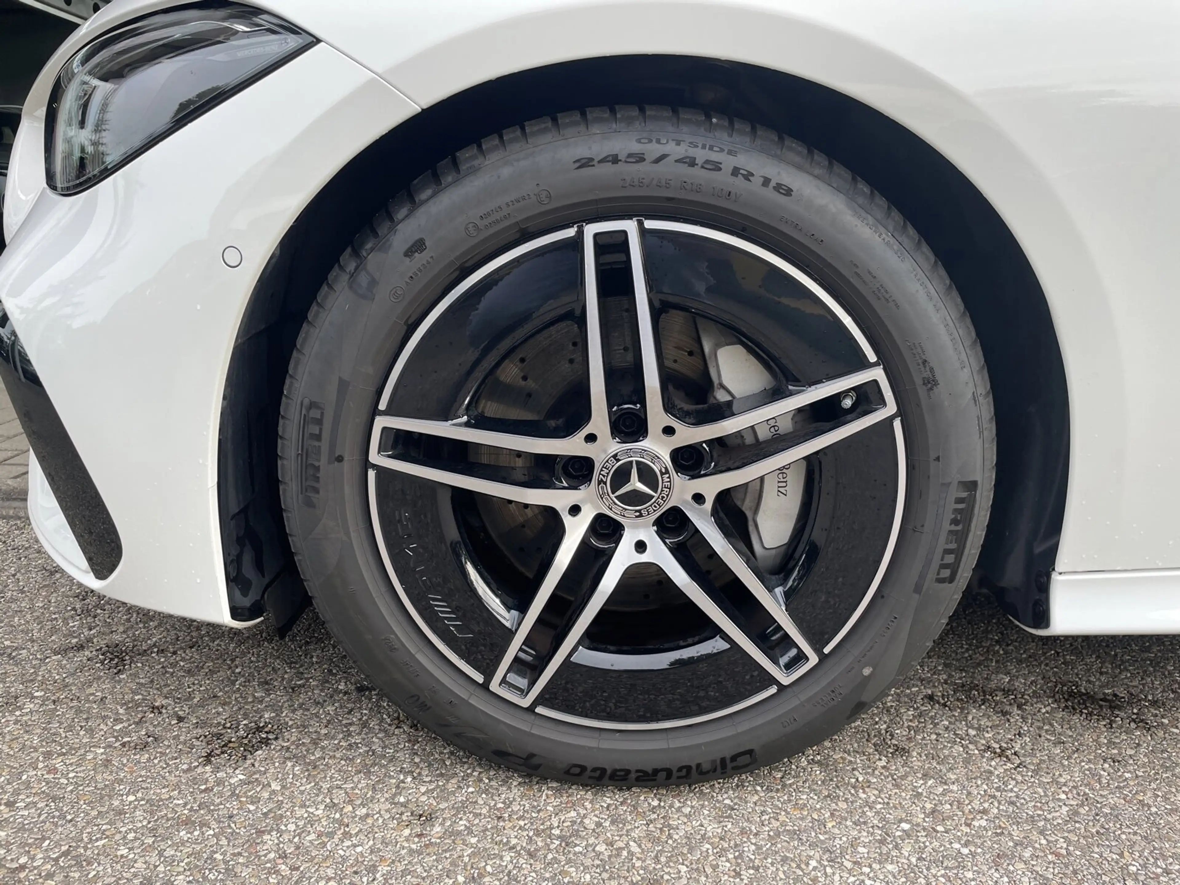 Mercedes-Benz CLE 300 CLE 300 4M Cabriolet AMG *PREMIUM*DISTRO*360*MEMORY* — photo 4