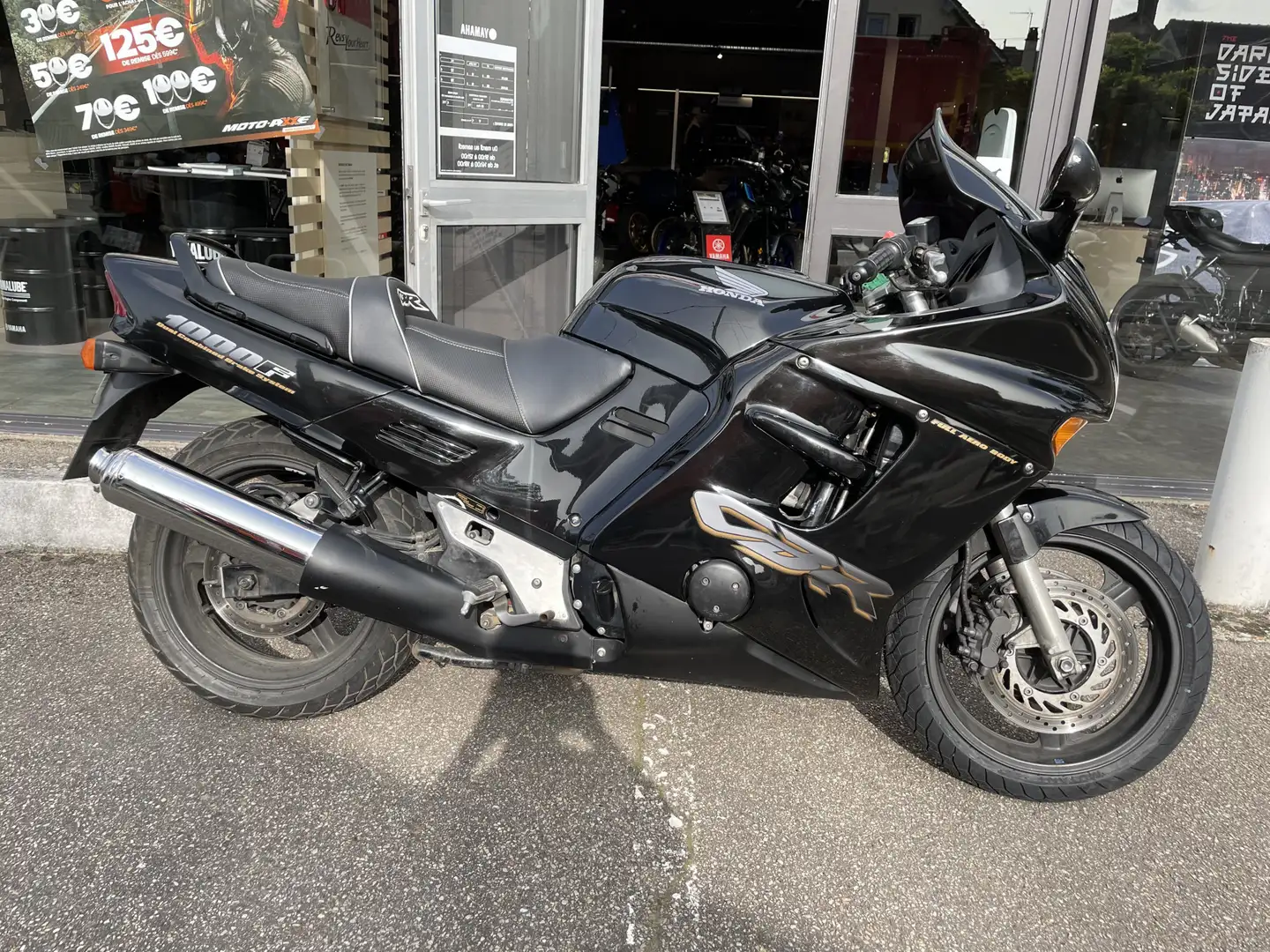 Honda CBR 1000 Schwarz - 1