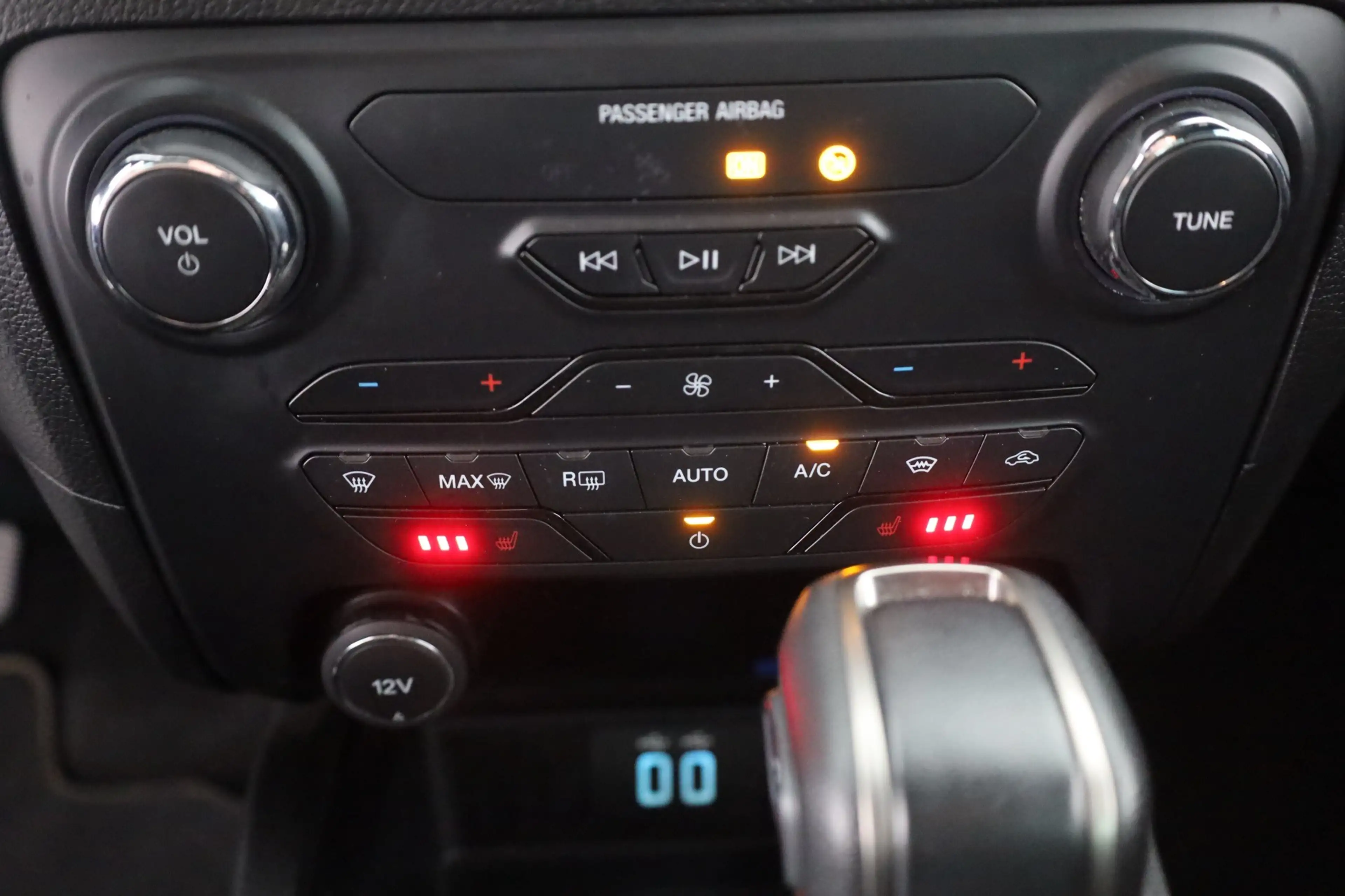 Ford Ranger 2.0 TDCi Wildtrak Doppelkabine 4x4 LED — photo 12