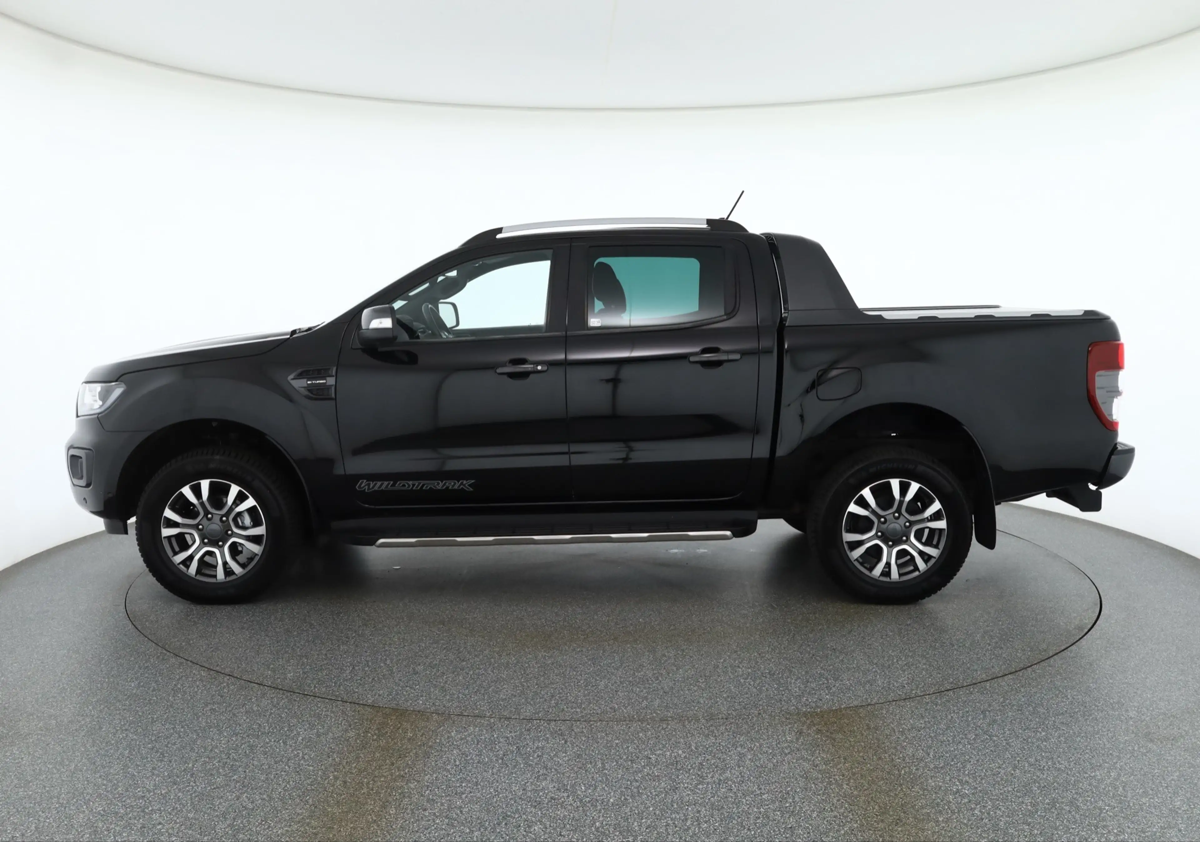 Ford Ranger 2.0 TDCi Wildtrak Doppelkabine 4x4 LED — photo 2