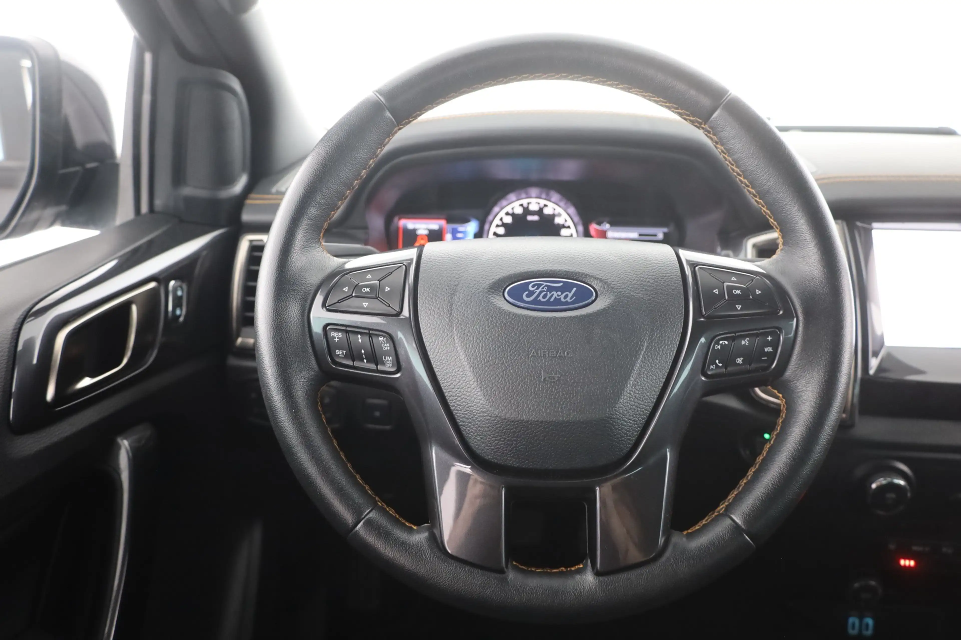Ford Ranger 2.0 TDCi Wildtrak Doppelkabine 4x4 LED — photo 15