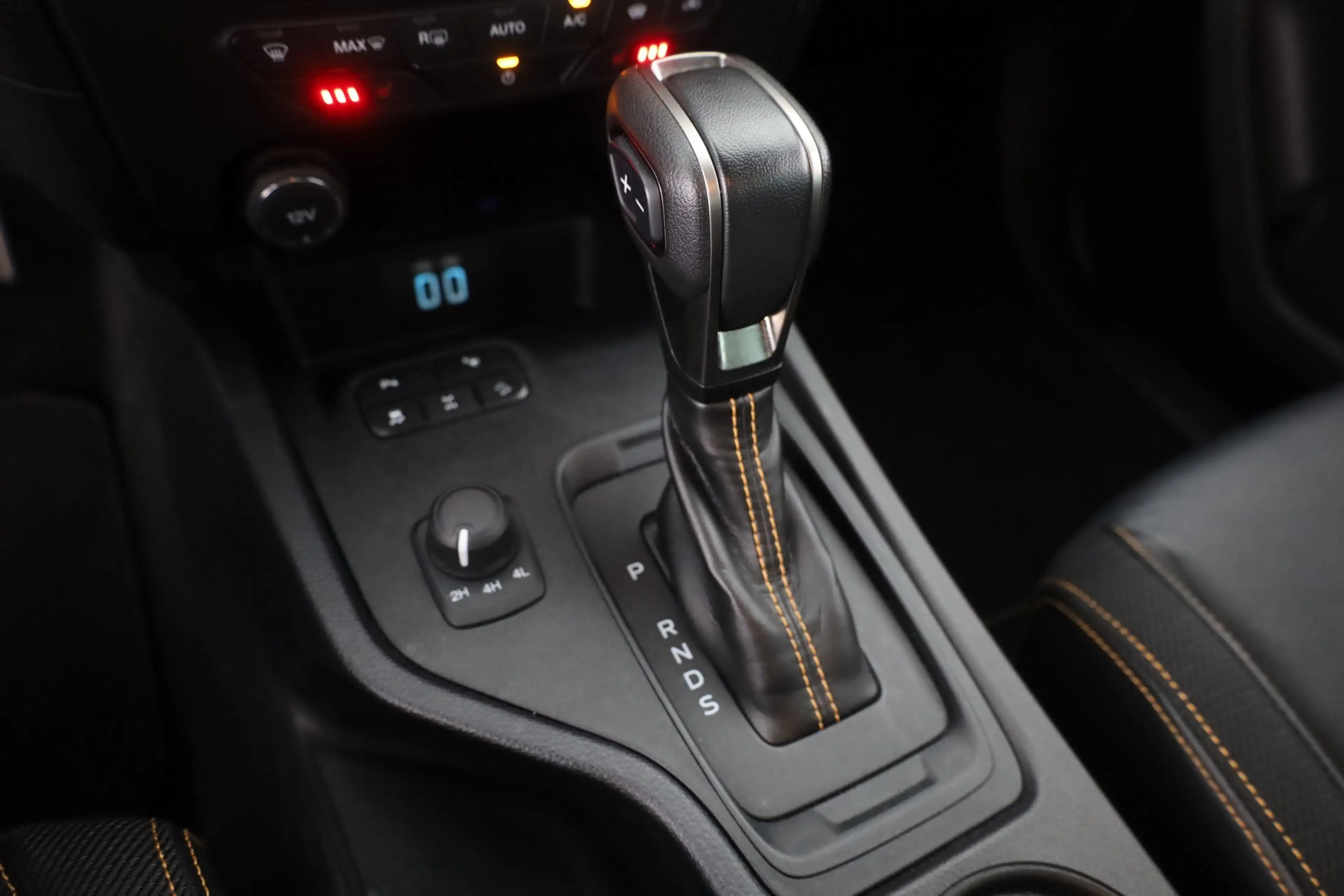 Ford Ranger 2.0 TDCi Wildtrak Doppelkabine 4x4 LED — photo 14