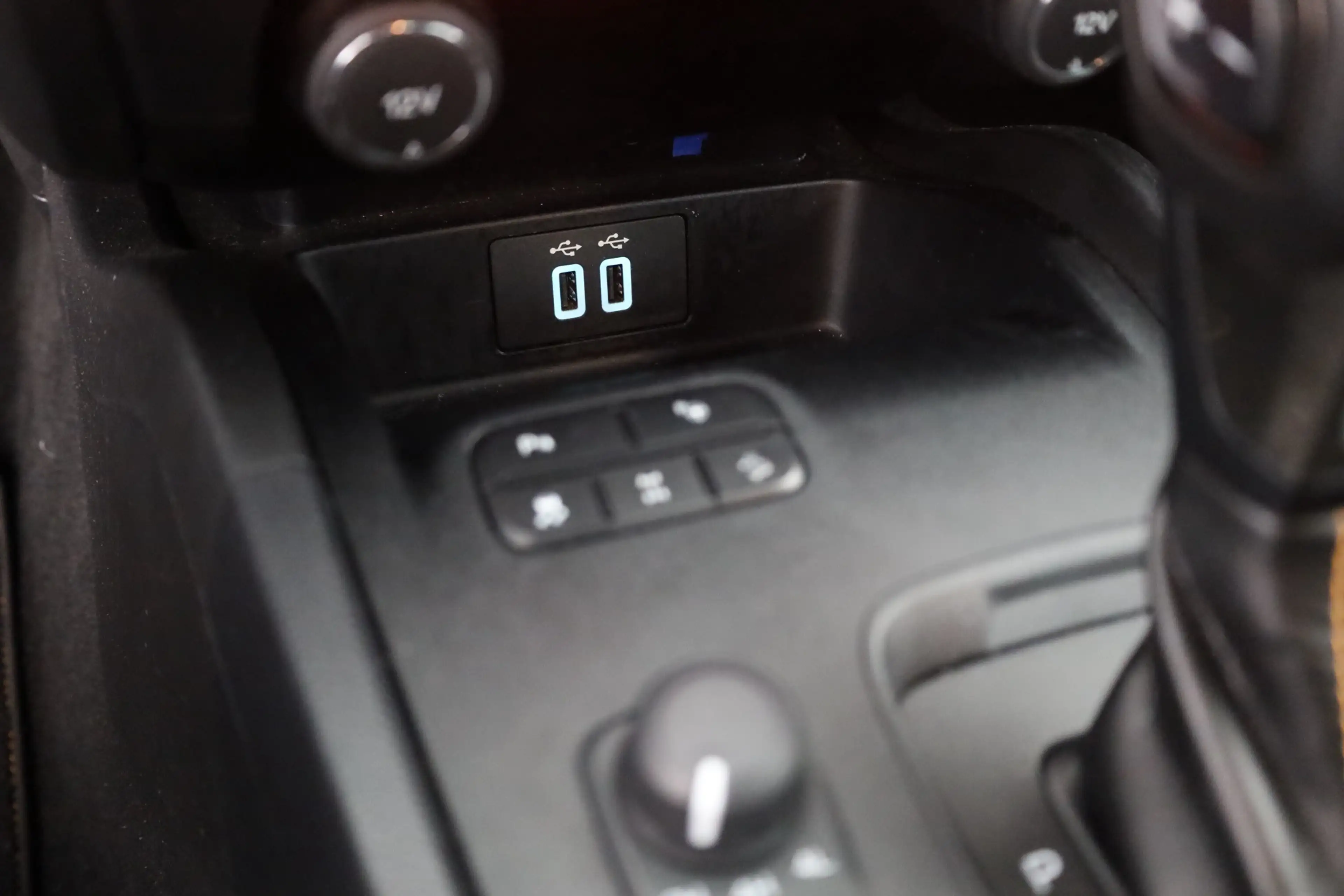 Ford Ranger 2.0 TDCi Wildtrak Doppelkabine 4x4 LED — photo 13