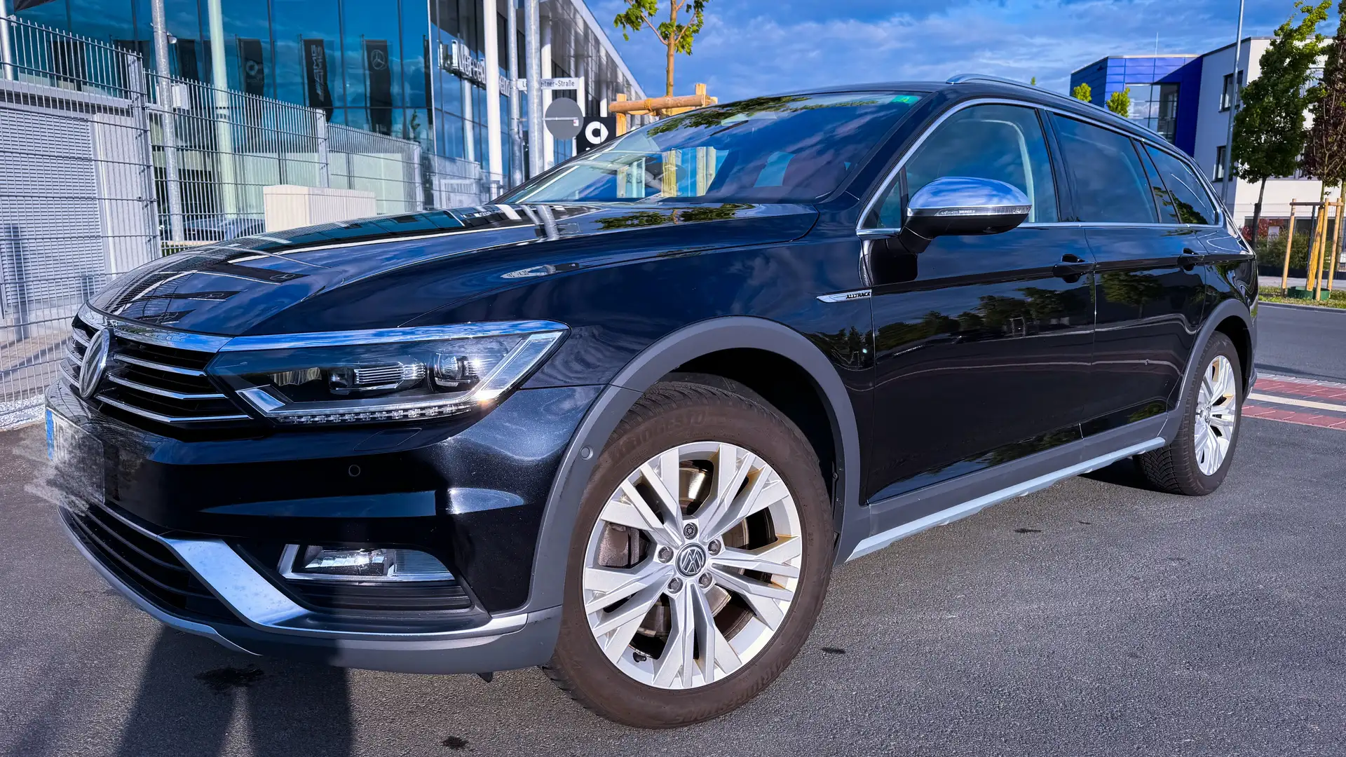 Volkswagen Passat Alltrack Passat Variant Diesel 2.0 TDI SCR 4Motion DSG Negru - 2