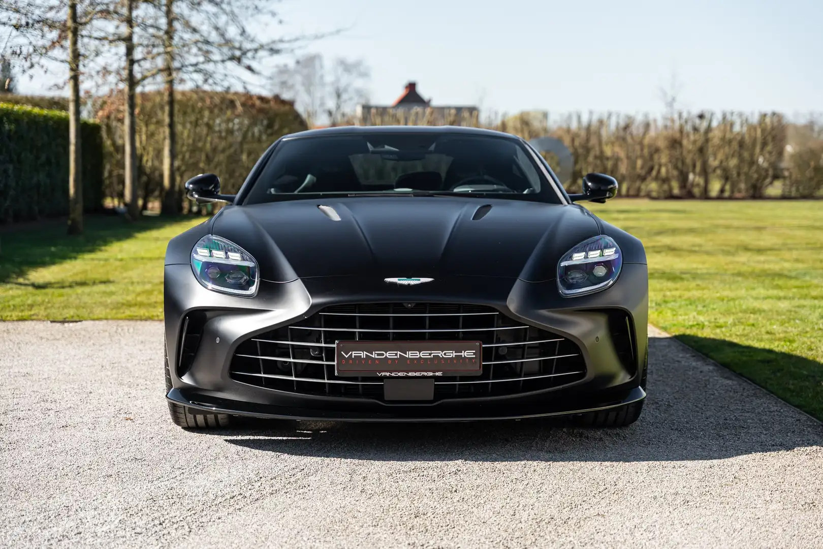 Aston Martin Vantage V8 /LEATHER/360°CAMERA/SPORT PLUS/SEAT VENT Noir - 2
