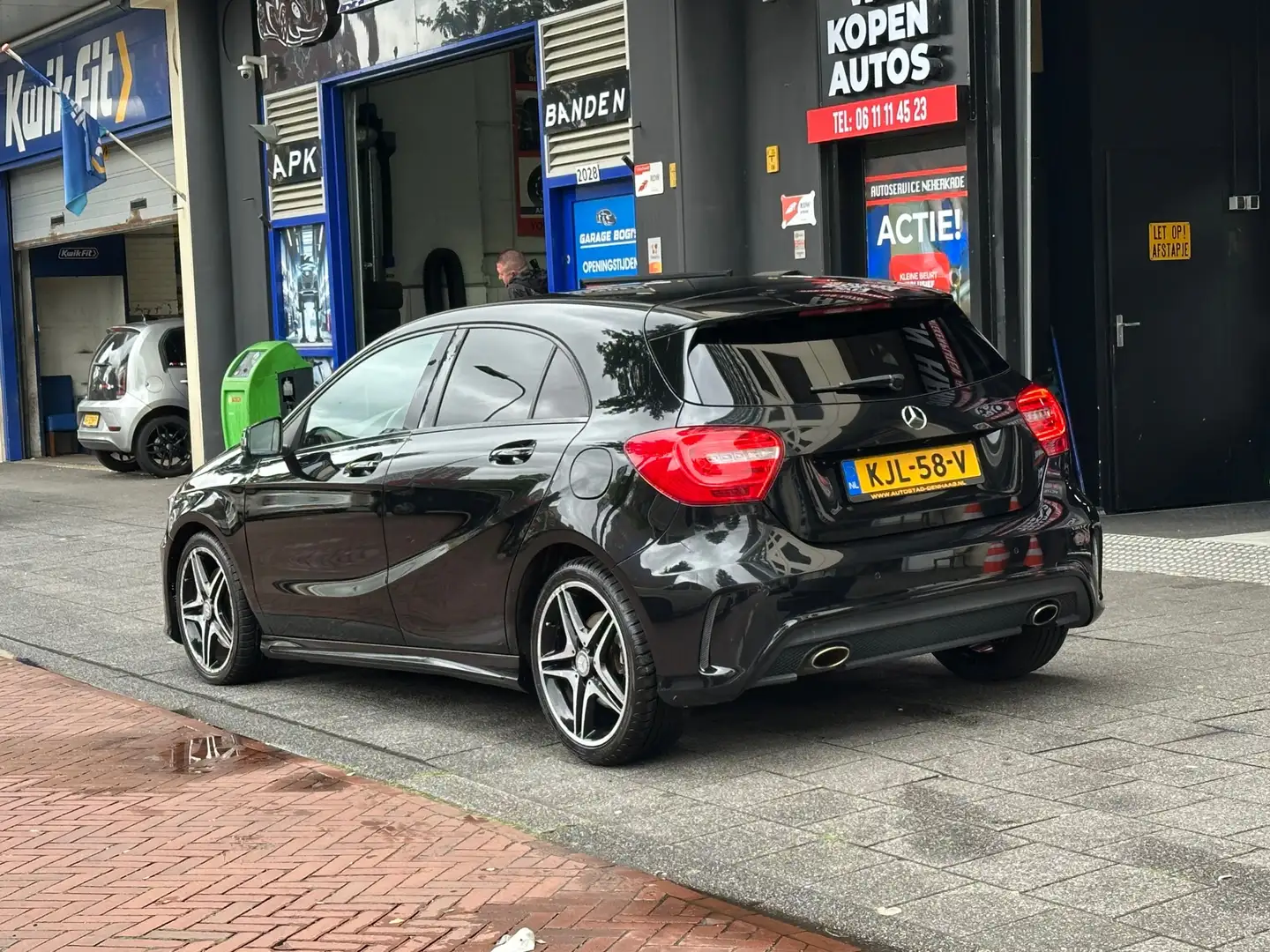 Mercedes-Benz A 250 Amg Automaat Leer Clima Xenon/Led Schwarz - 2
