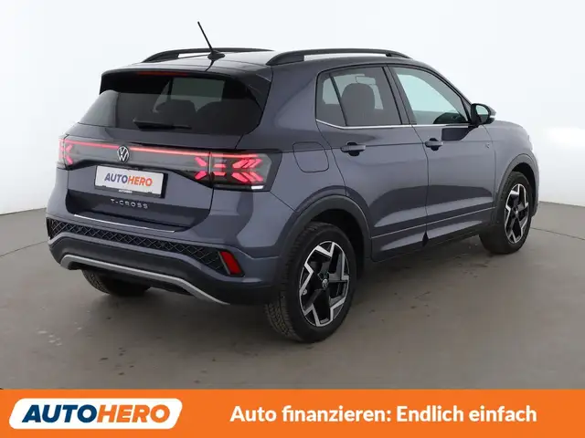 Volkswagen T-Cross view 6