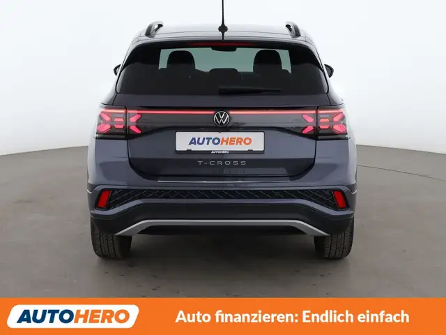 Volkswagen T-Cross view 5