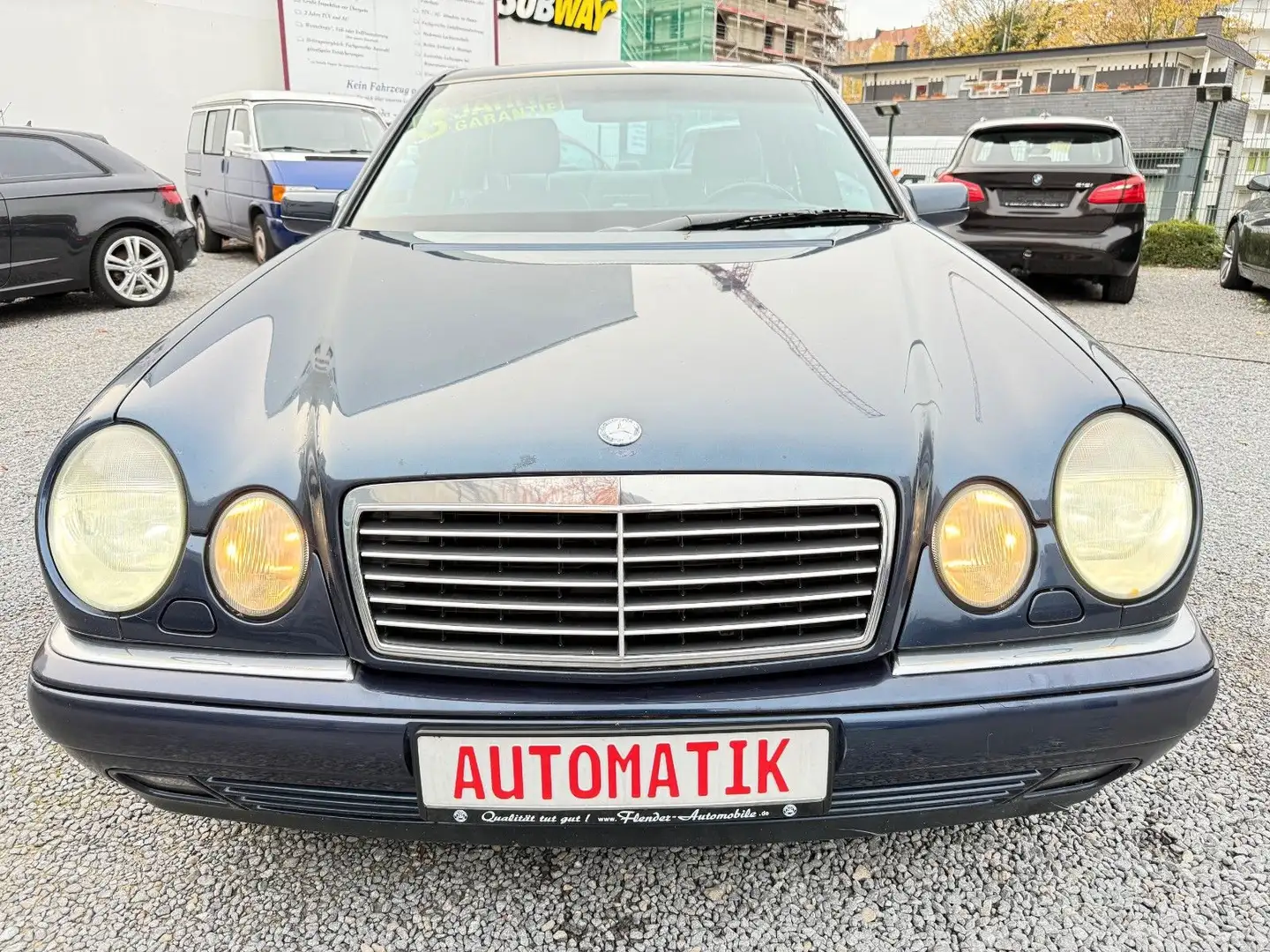 Mercedes-Benz E 280 Lim. Avantgarde inkl. 3 Jahre Hausgarantie Bleu - 2