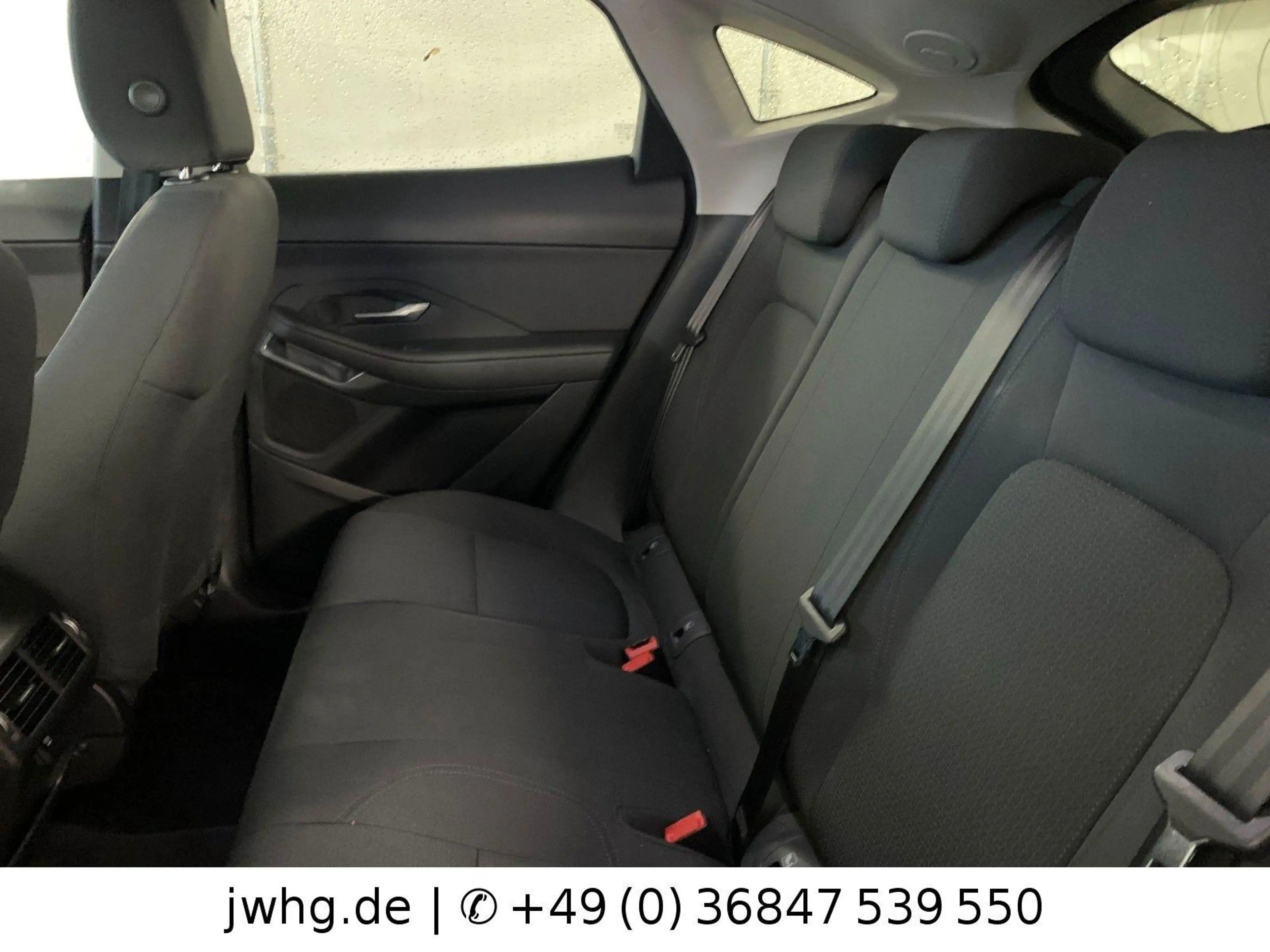 Jaguar E-Pace AWD KAMERA | SITZHZ | NAVI PRO | DAB — photo 7