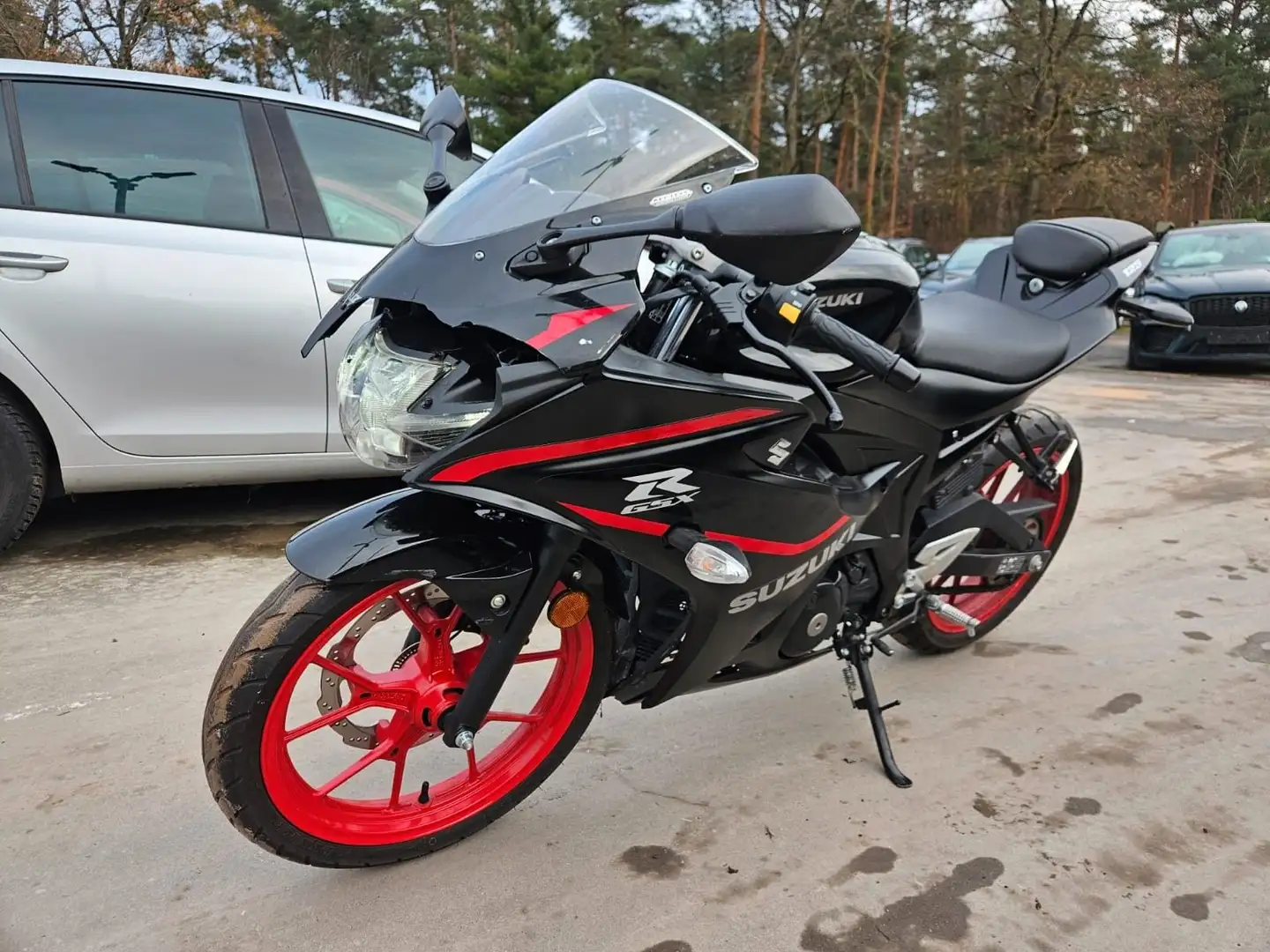 Suzuki GSX-R 125 Zwart - 2