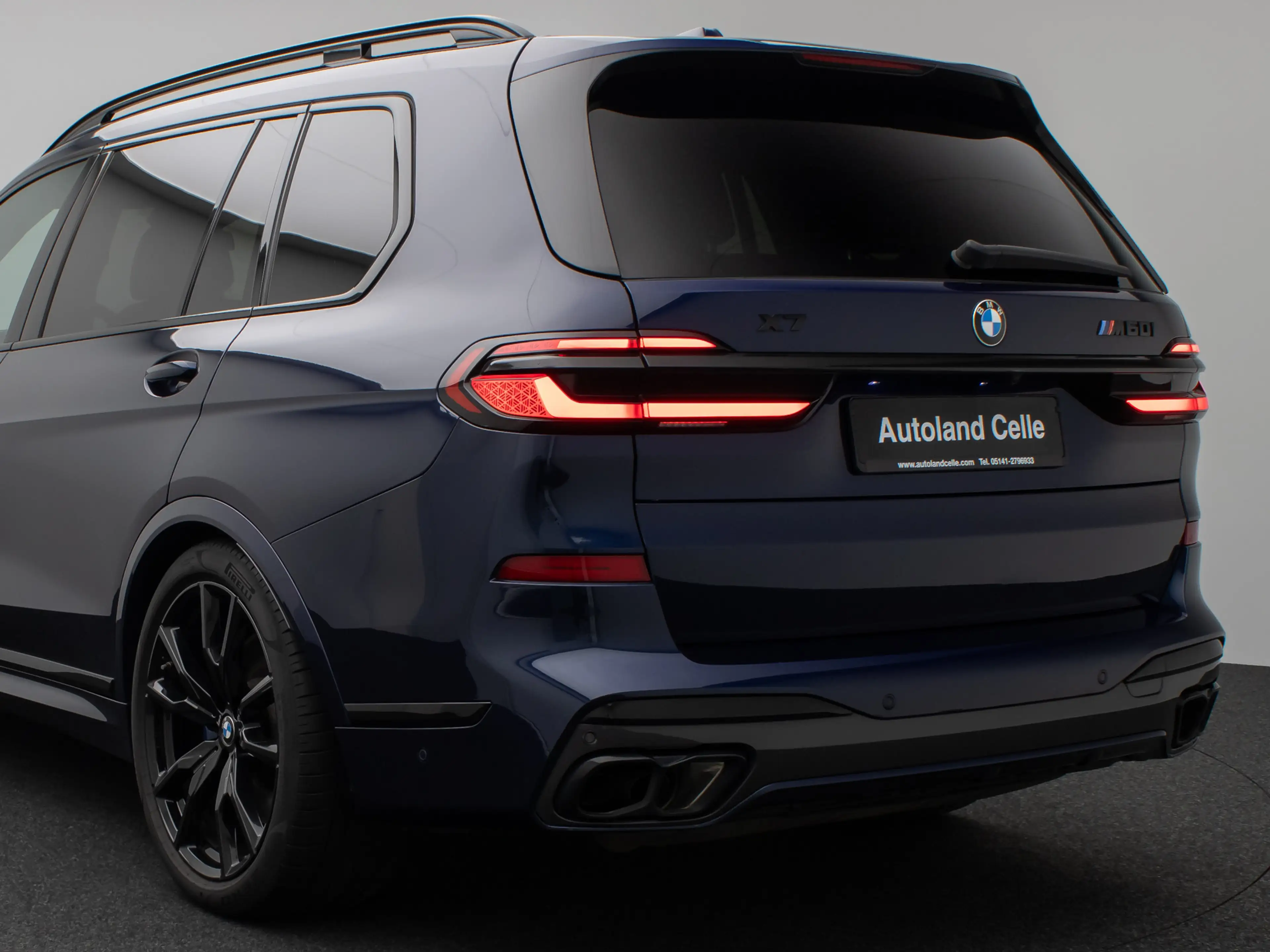 BMW X7 M xD Panorama 360°HUD DAB H K SoftCL 22 — photo 15