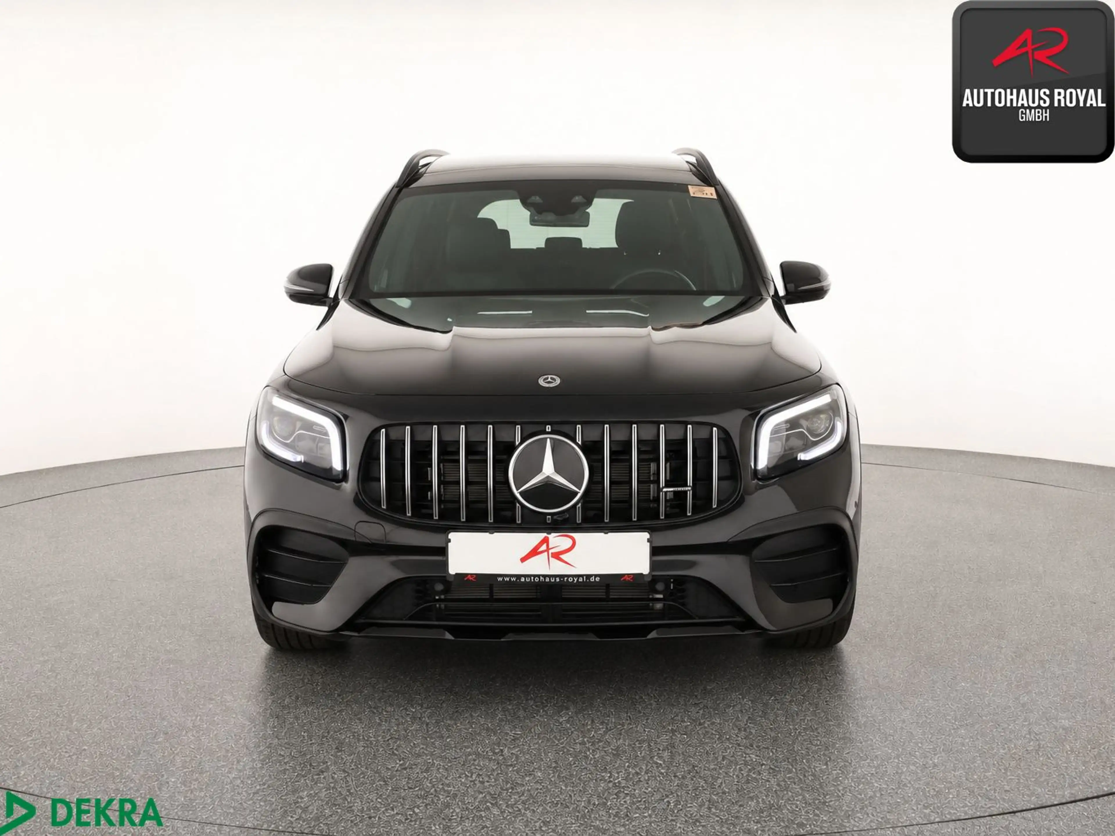 Mercedes-Benz GLB 35 AMG 4M MULTIBEAM,HEADUP,KAMERA,PANO,AHK — photo 8