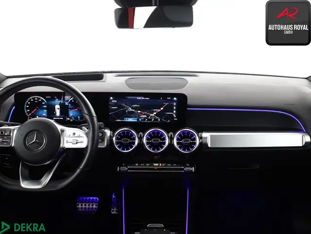 Mercedes-Benz GLB view 9