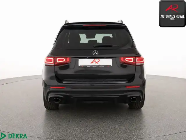 Mercedes-Benz GLB view 4