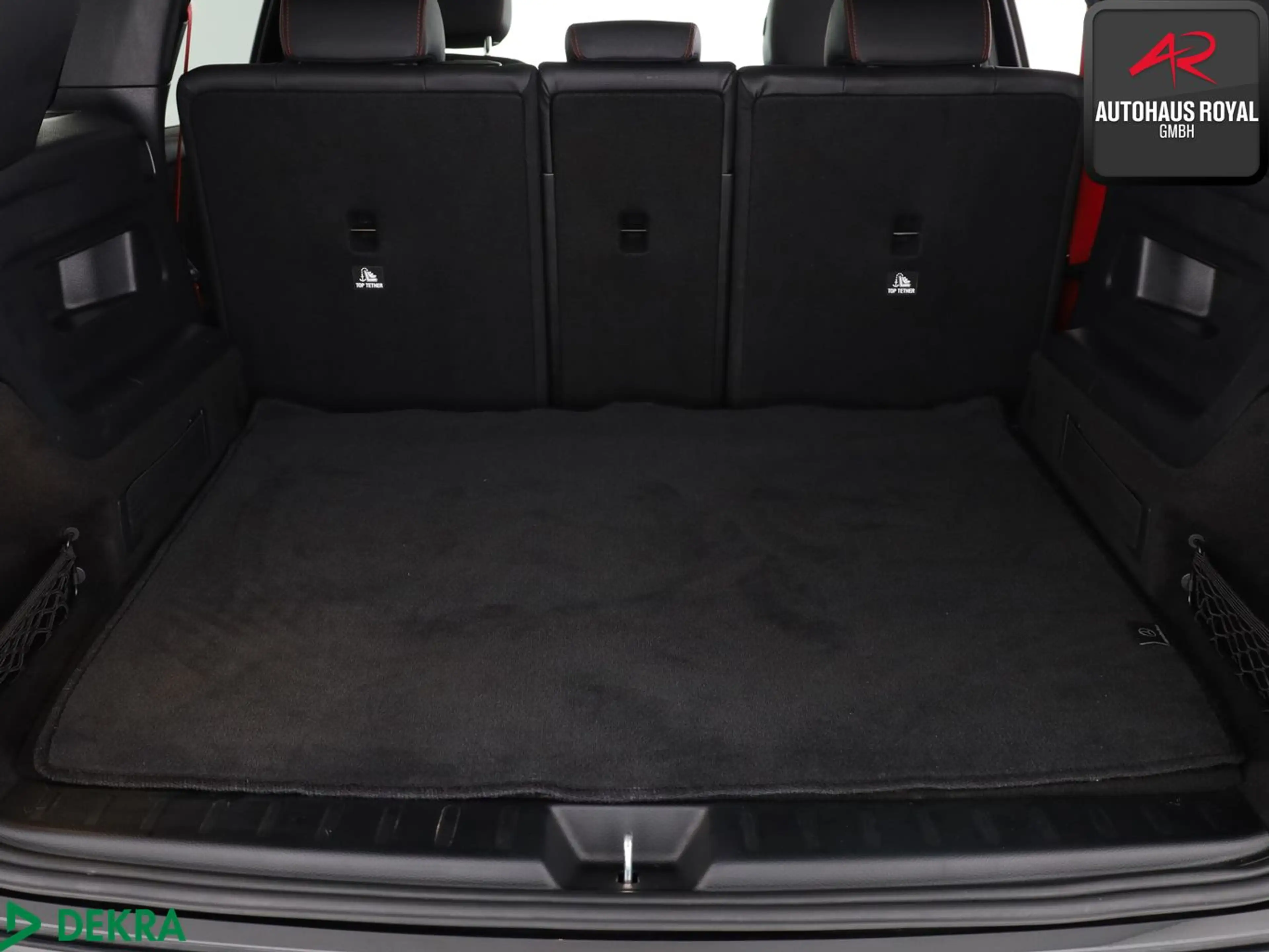 Mercedes-Benz GLB 35 AMG 4M MULTIBEAM,HEADUP,KAMERA,PANO,AHK — photo 12