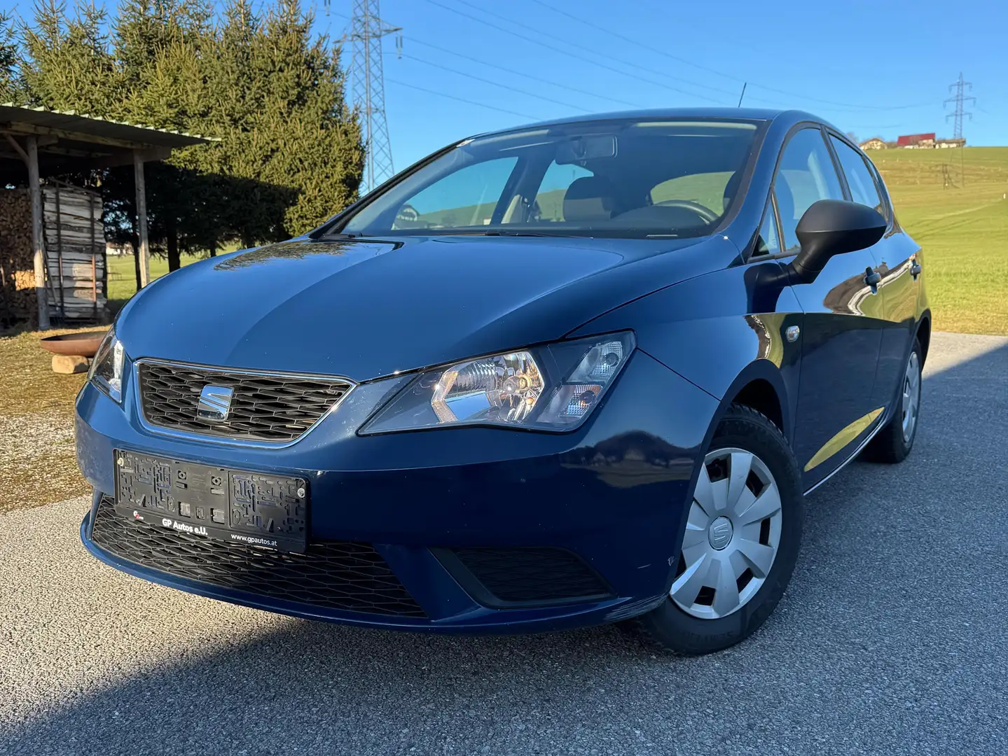 SEAT Ibiza 1,0 - Erstbesitz, jährliche Service bei VW. Blau - 1