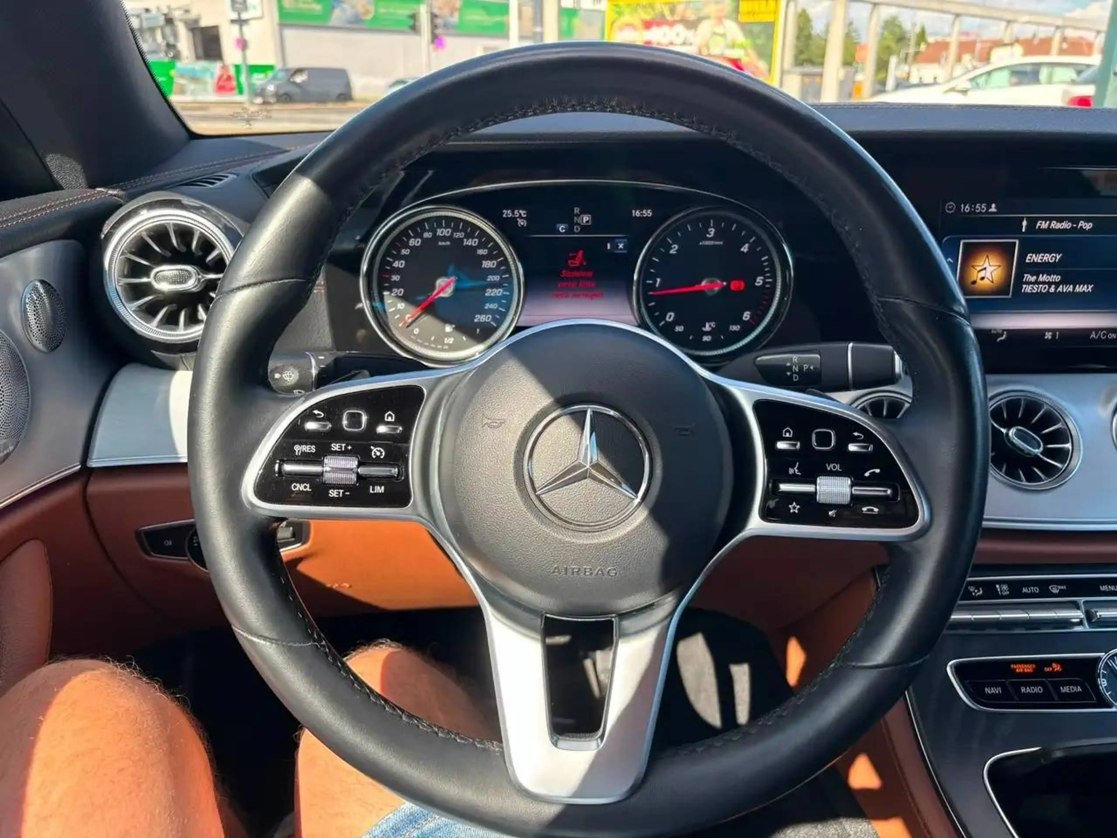 Mercedes-Benz E 220 d 4MATIC Automatik Allrad 194PS Leder LED Hifi — photo 14