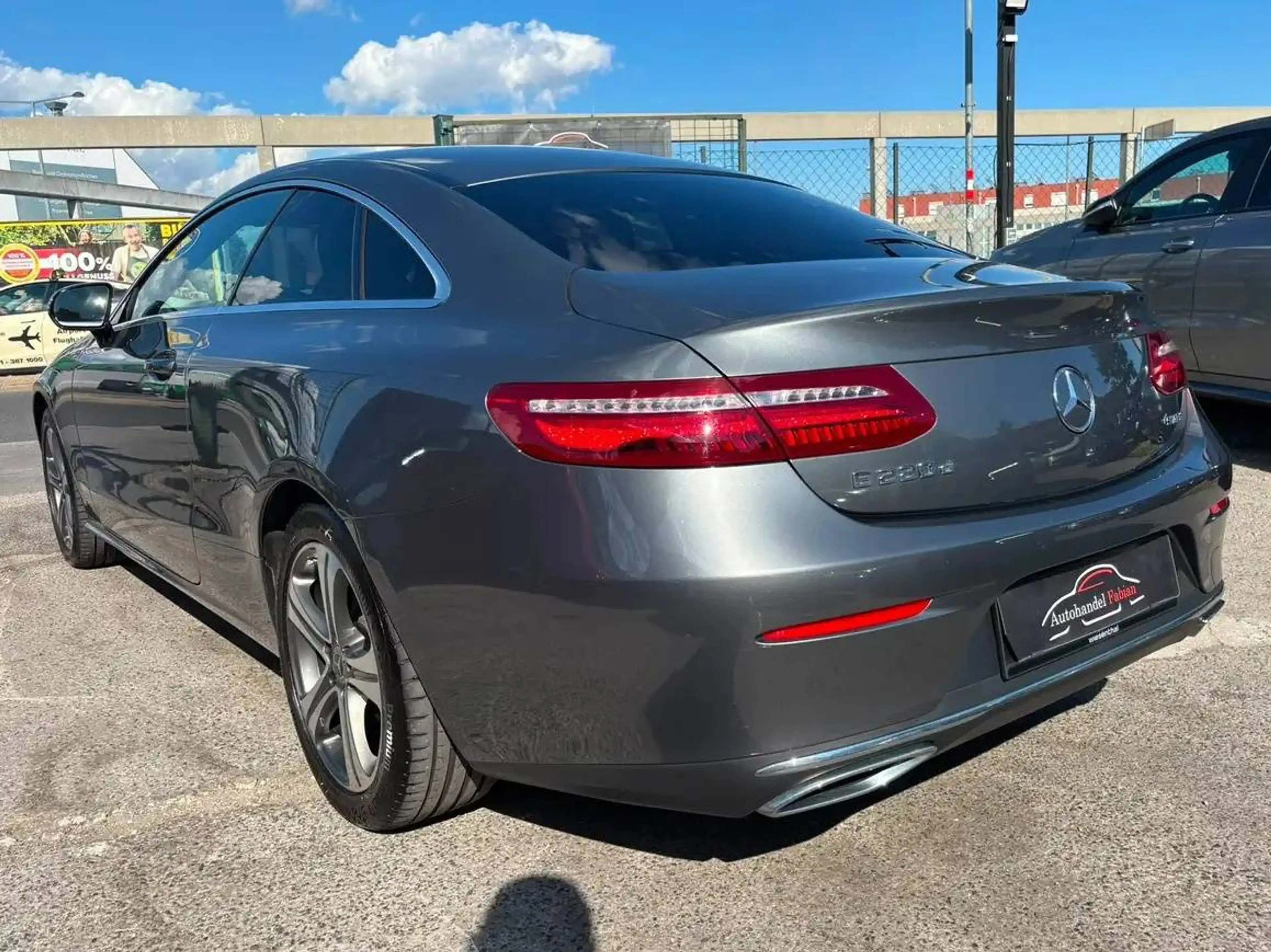 Mercedes-Benz E 220 d 4MATIC Automatik Allrad 194PS Leder LED Hifi — photo 5