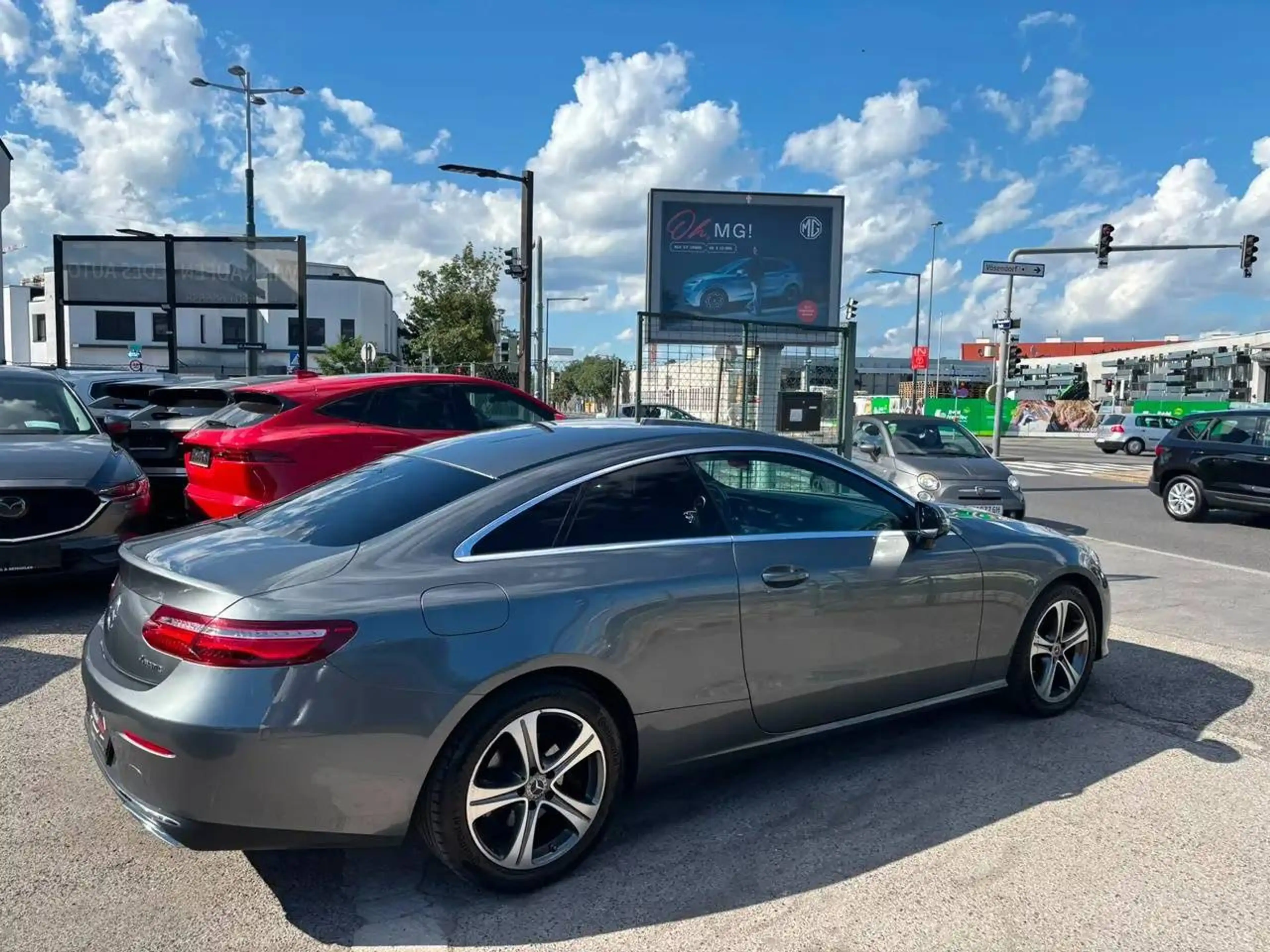 Mercedes-Benz E 220 d 4MATIC Automatik Allrad 194PS Leder LED Hifi — photo 2