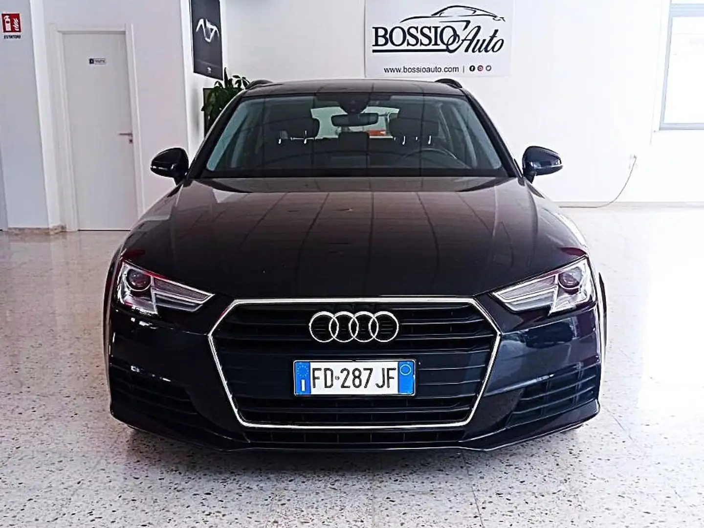 Audi A4 A4 Avant 35 2.0 tdi 150cv s-tronic Bleu - 2