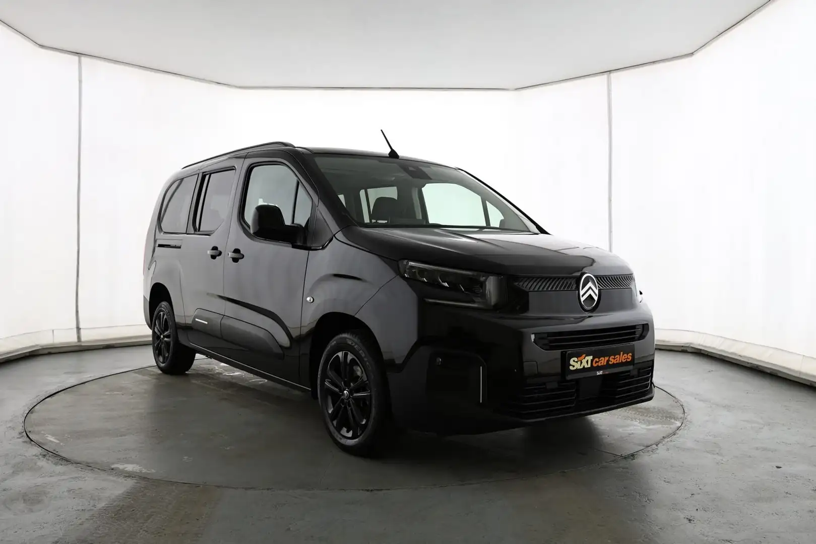 Citroen Berlingo XL 1.5 BlueHDi 130 Max|NAV|RFK|7Sitze Černá - 1