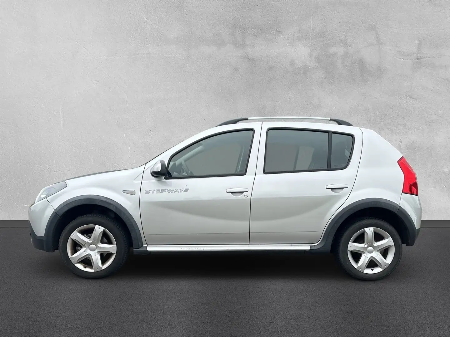 Dacia Sandero Stepway 1.6 Grau - 2
