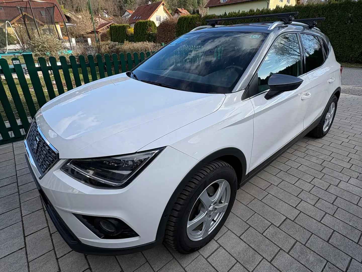 SEAT Arona Arona 1,0 Eco TSI Xcellence Xcellence Weiß - 1
