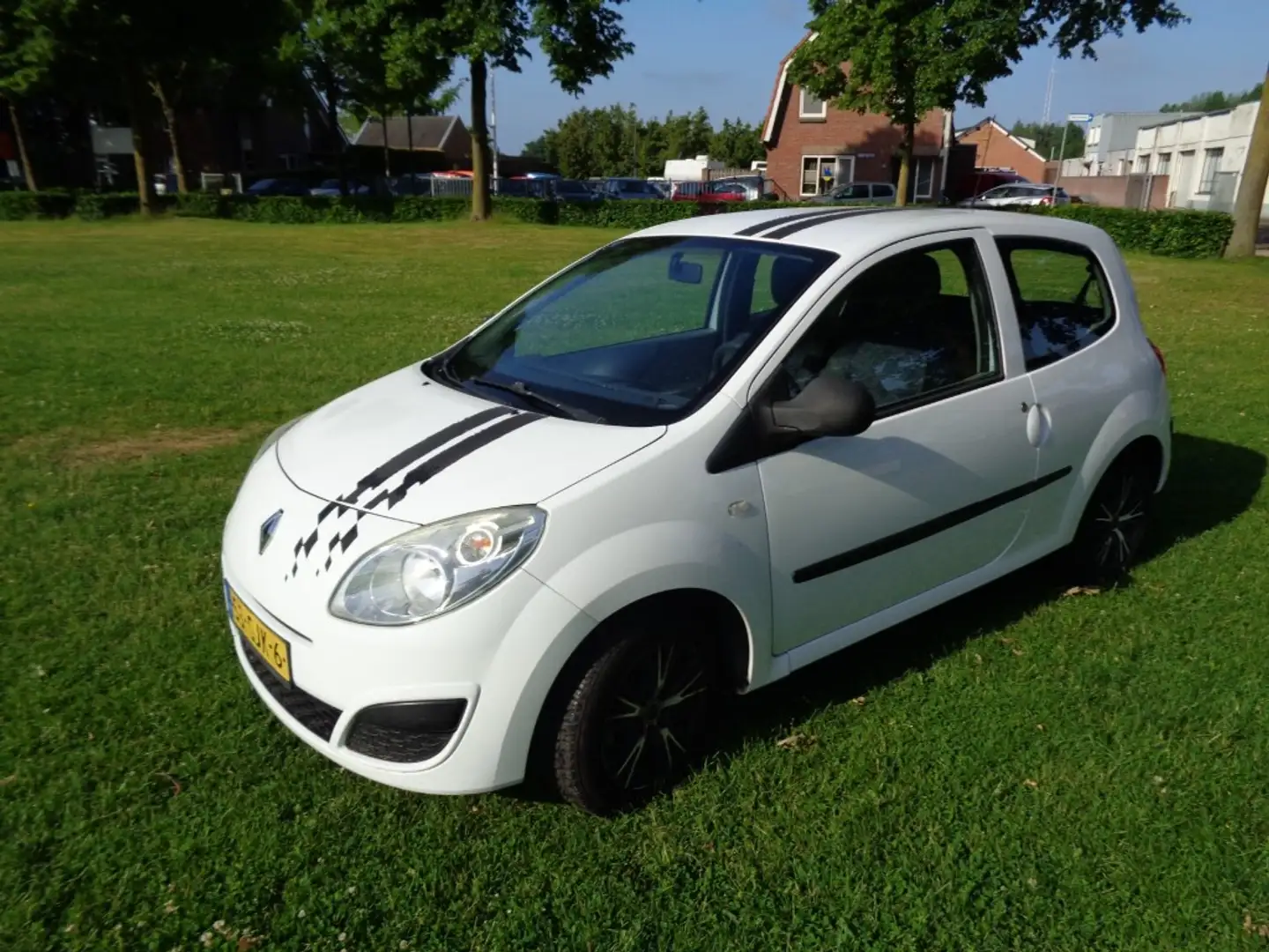 Renault Twingo met nieuwe a p k Weiß - 1