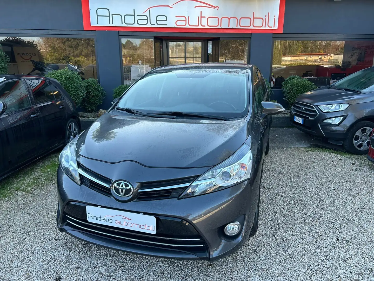 Toyota Verso Verso 1.6 D-4D Style 7 POSTI UNIPRO KM 120000 Grigio - 1