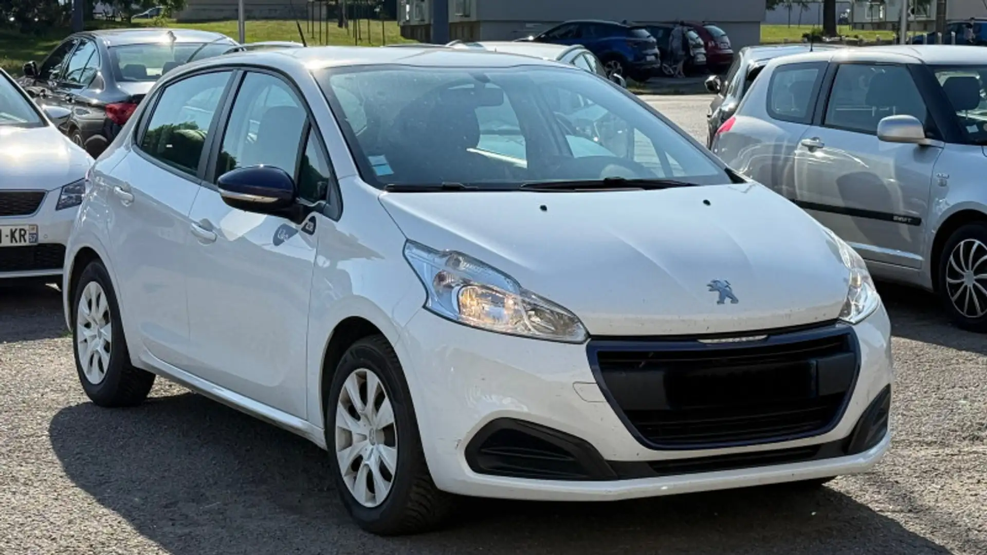 Peugeot 208 1.6 BLUEHDI 75CH STYLE 5P Blanc - 2
