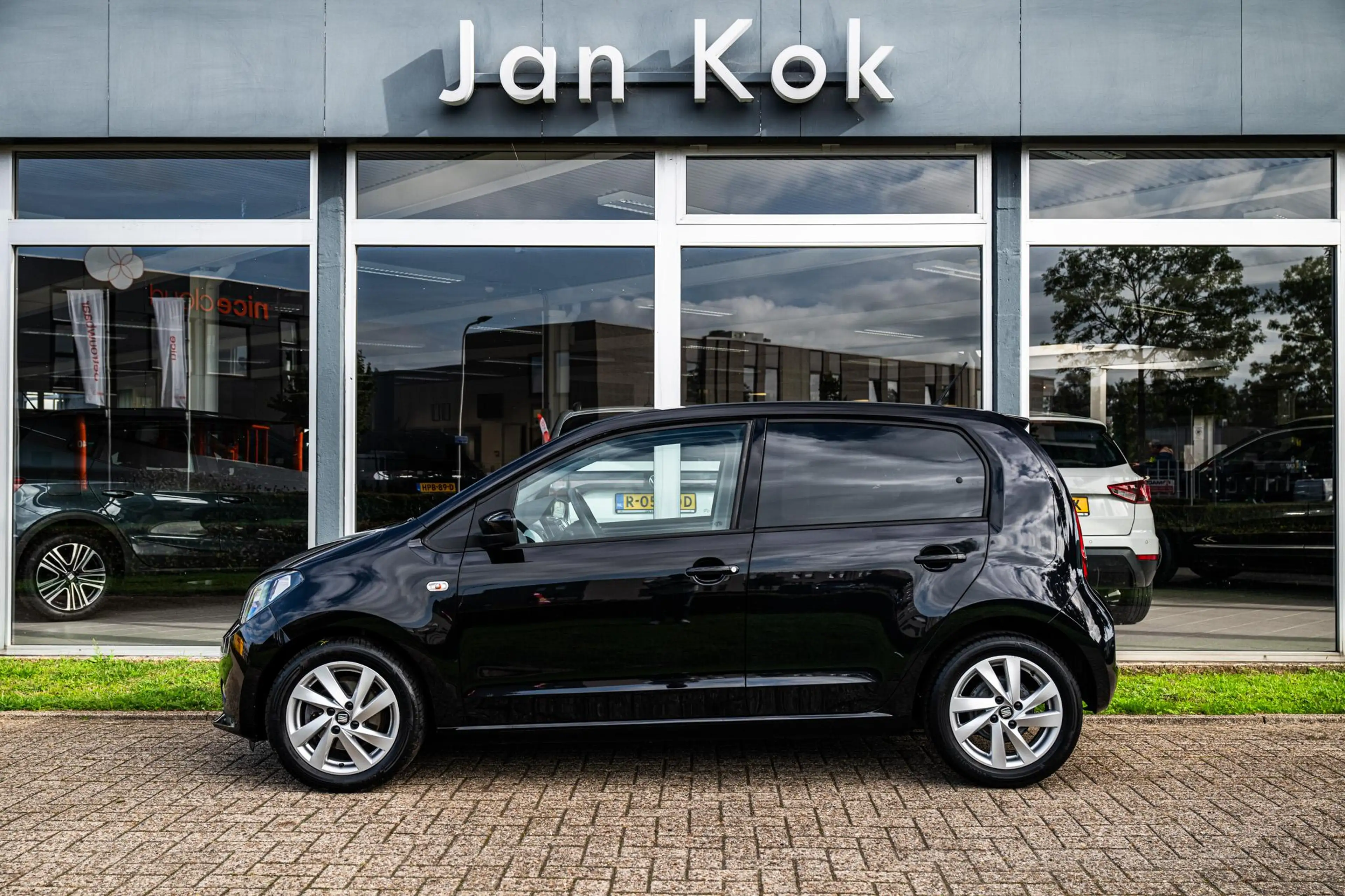 SEAT Mii 1.0 Sport Connect | Cruise Control | Parkeersensor — photo 4