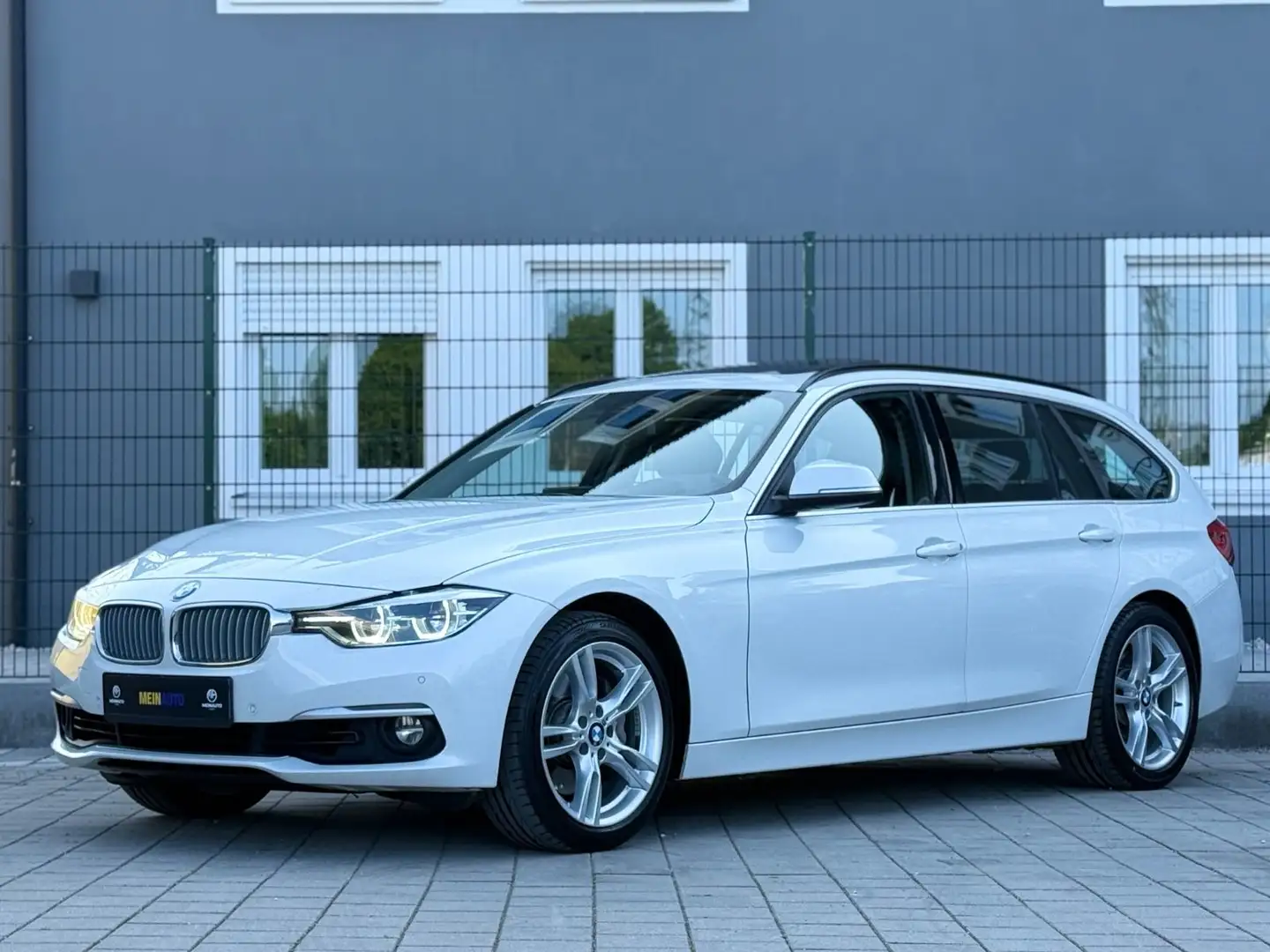 BMW 340 i xDrive Luxury Line Puri/PANO/TEMP/HEAD-U Bianco - 1