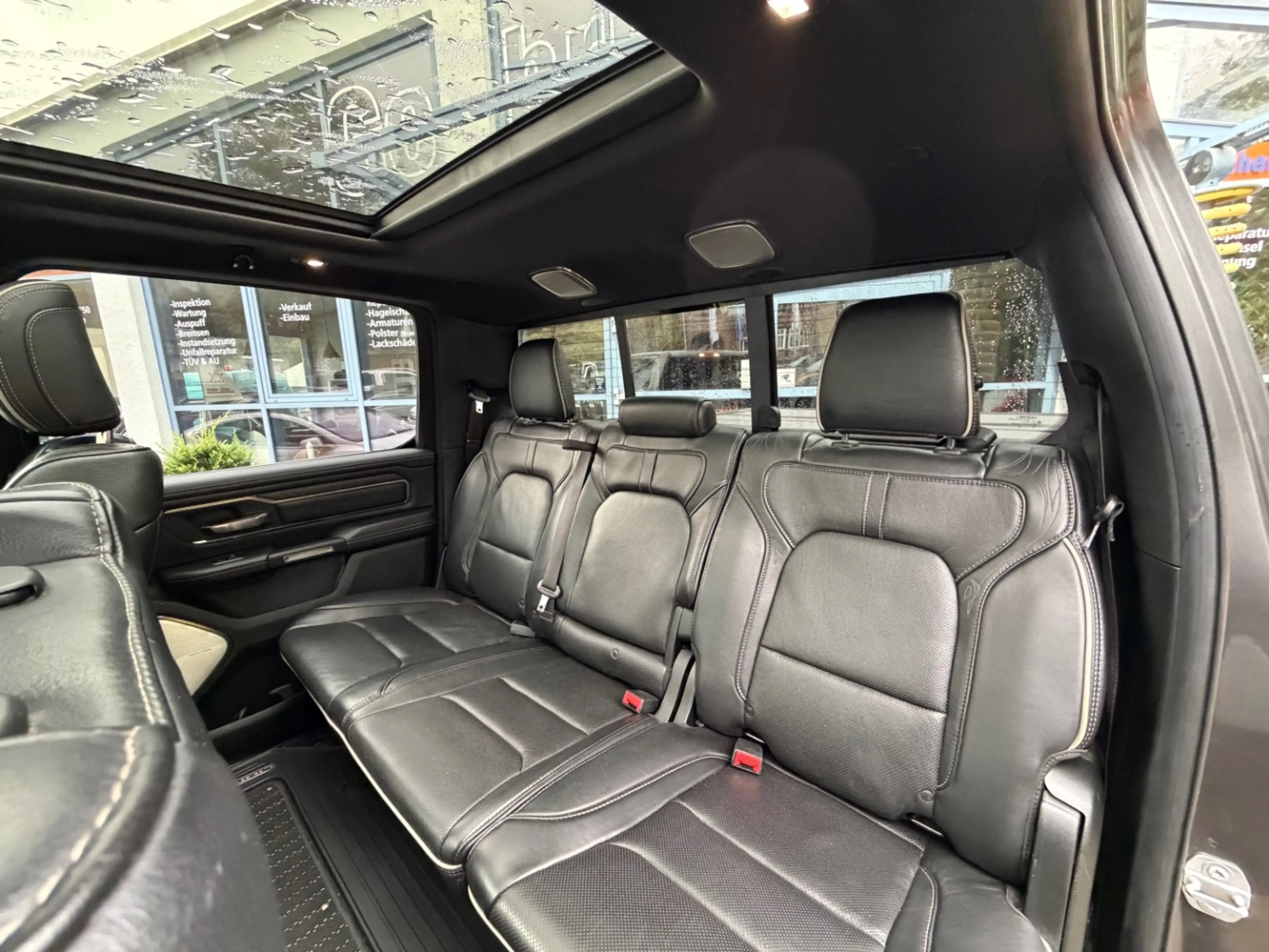 Dodge RAM 1500 5,7 HEMI LIMITED LPG UNFALLFREI — photo 14