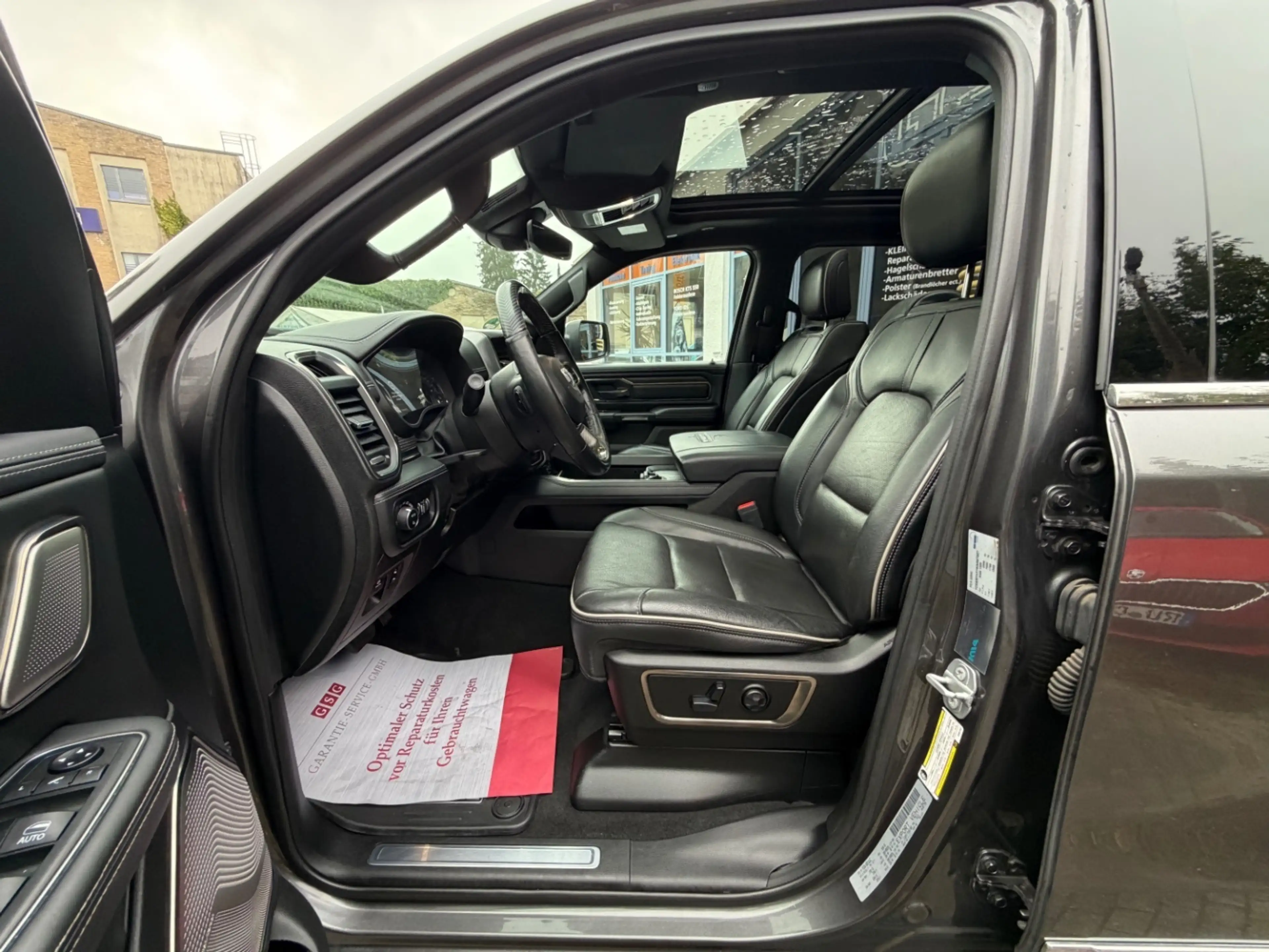 Dodge RAM 1500 5,7 HEMI LIMITED LPG UNFALLFREI — photo 9