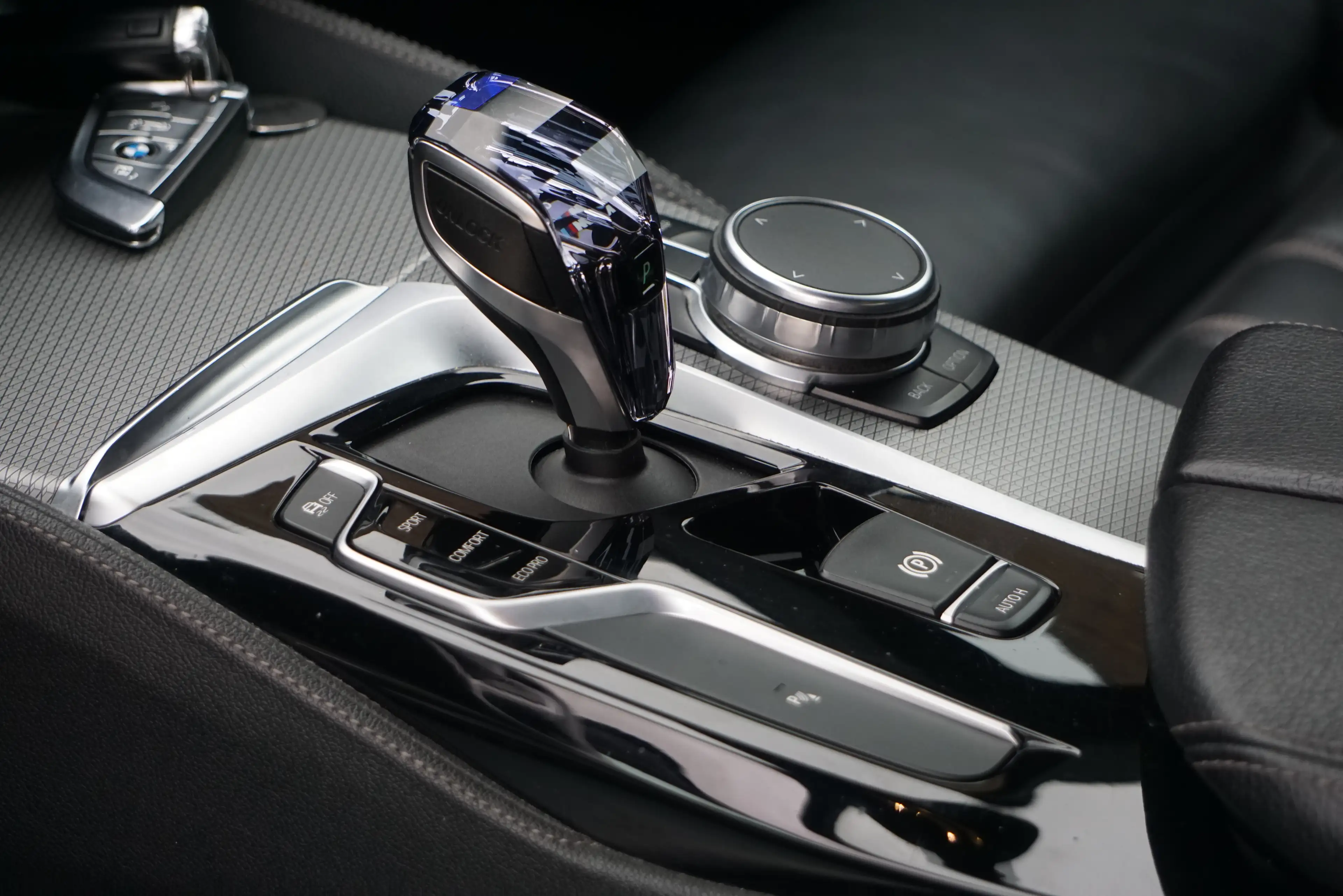 BMW 525 d PACK-M COCKPIT NAVI-CAM HARMAN AMBIANCE EURO 6d — photo 13
