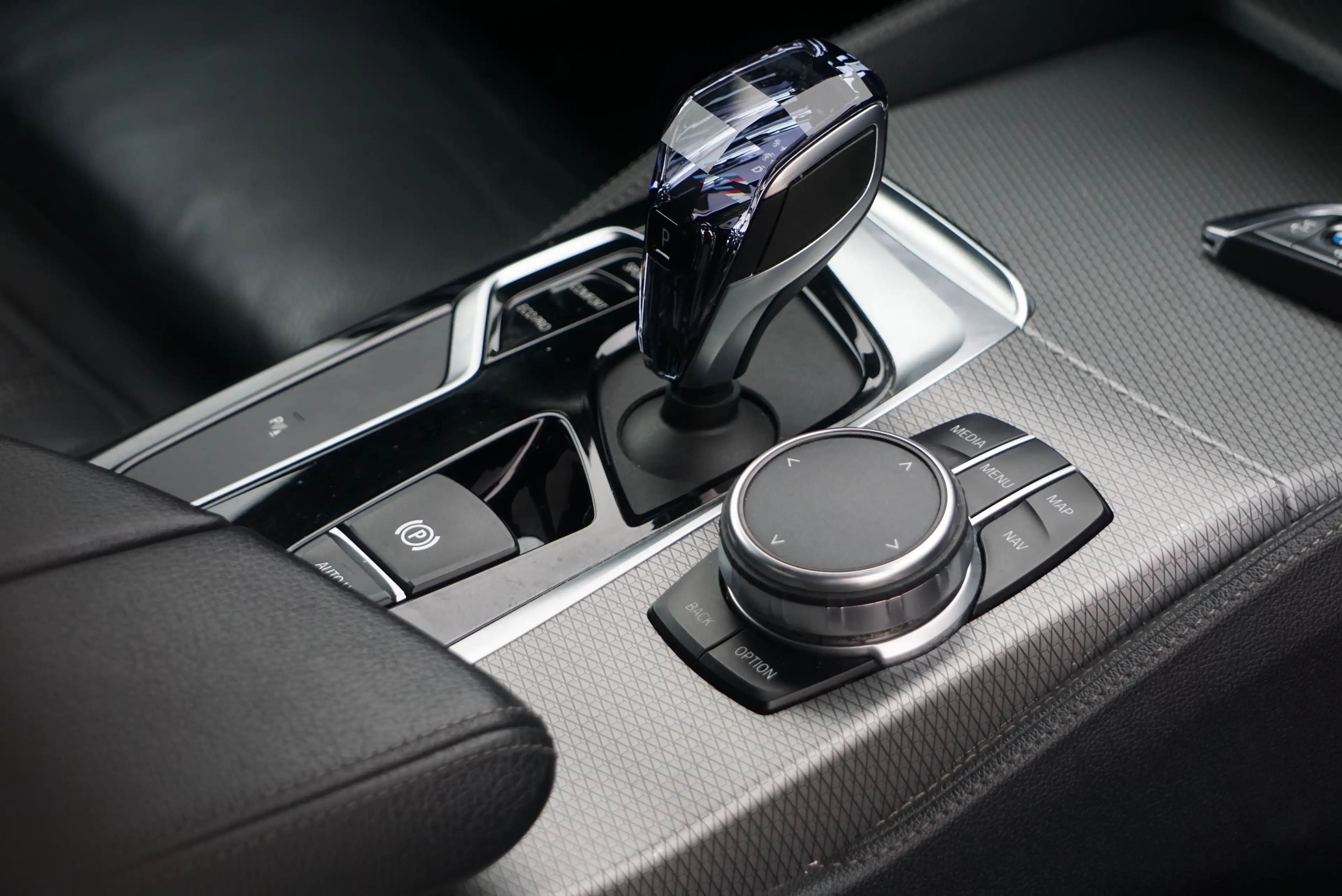 BMW 525 d PACK-M COCKPIT NAVI-CAM HARMAN AMBIANCE EURO 6d — photo 14