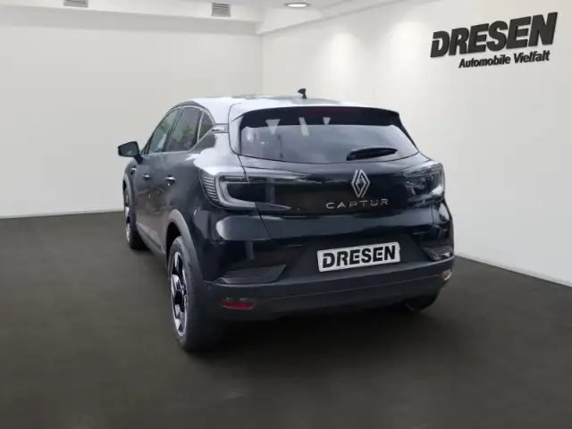 Renault Captur view 4