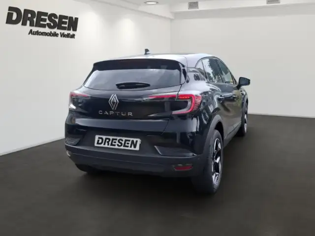 Renault Captur view 3