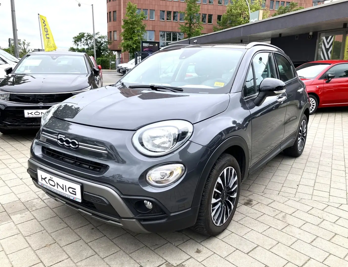 Fiat 500X 1.5 GSE 130 Cross - AUTOMATIK Grau - 1