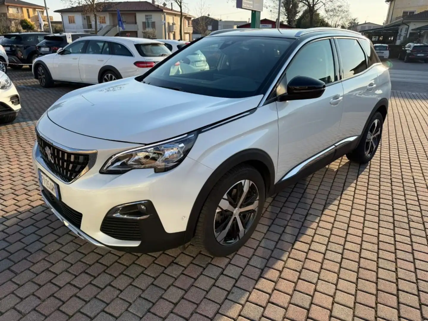 Peugeot 3008 PureTech Turbo 130 S&S Allure Bianco - 2