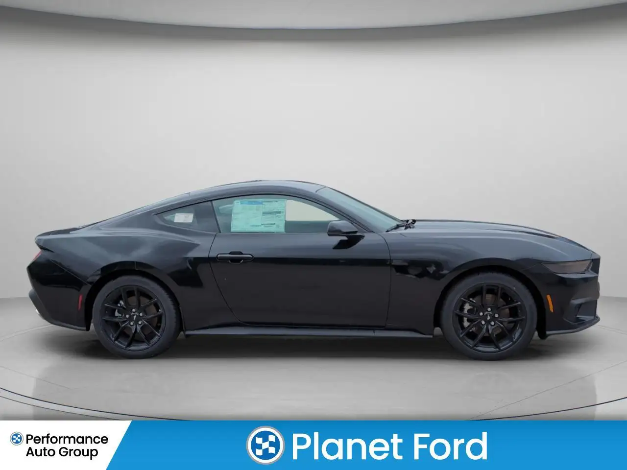 Ford Mustang photo Ford Mustang