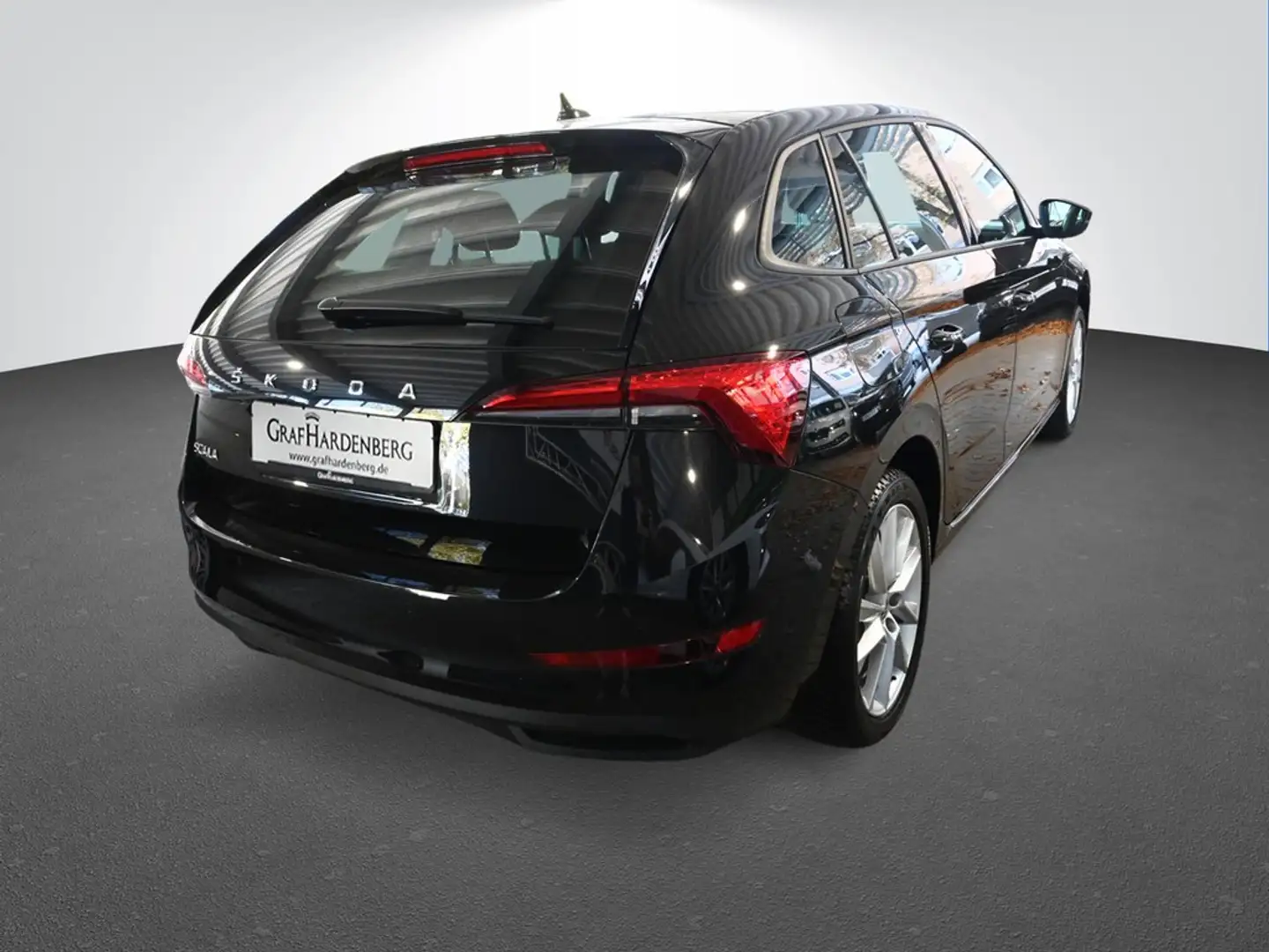 Skoda Scala 1.0 TSI DSG Style Schwarz - 2
