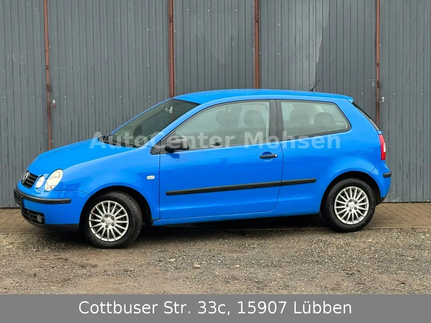 Volkswagen Polo IV Basis (117) Azul - 1