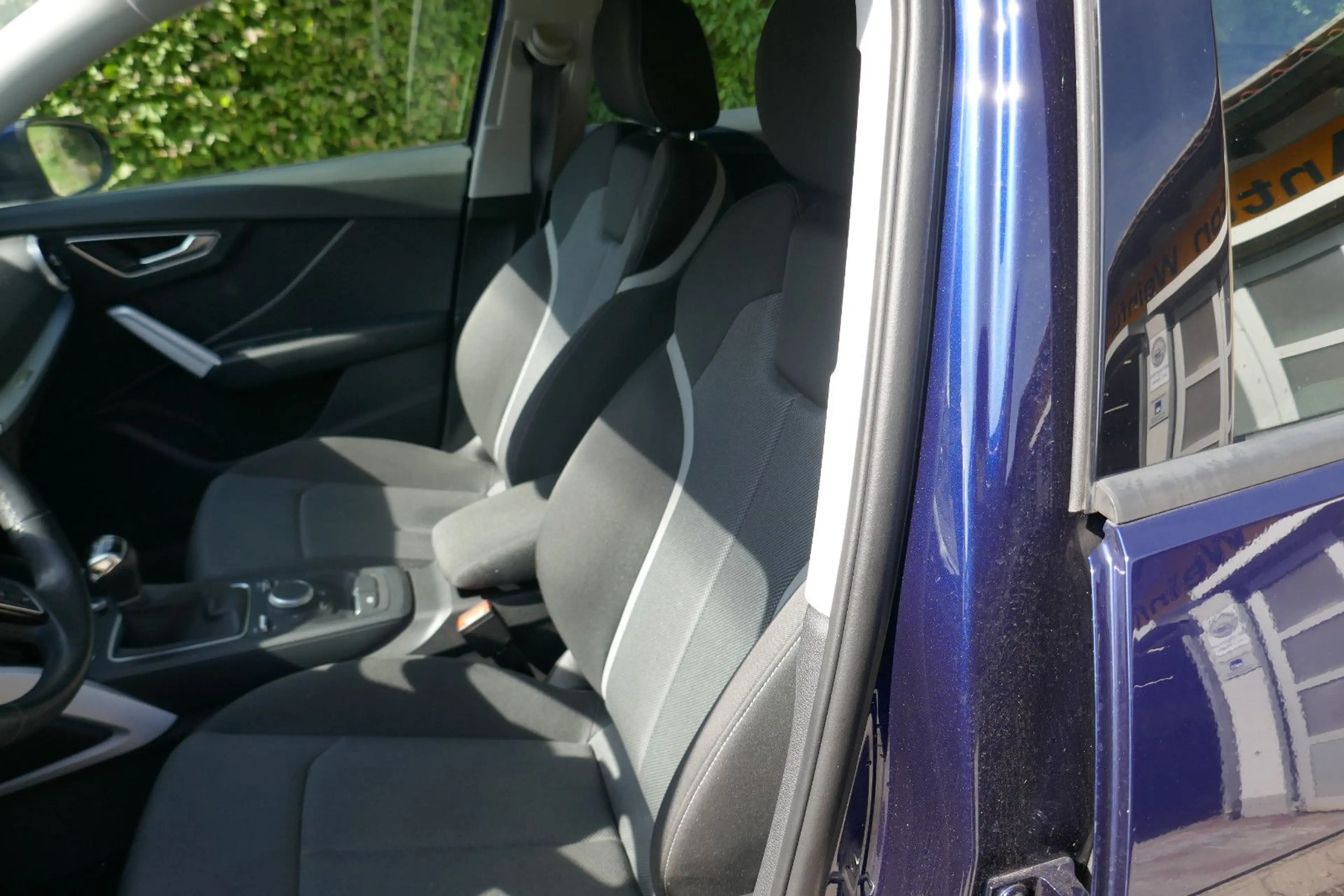 Audi Q2 35 TFSI S line — photo 6