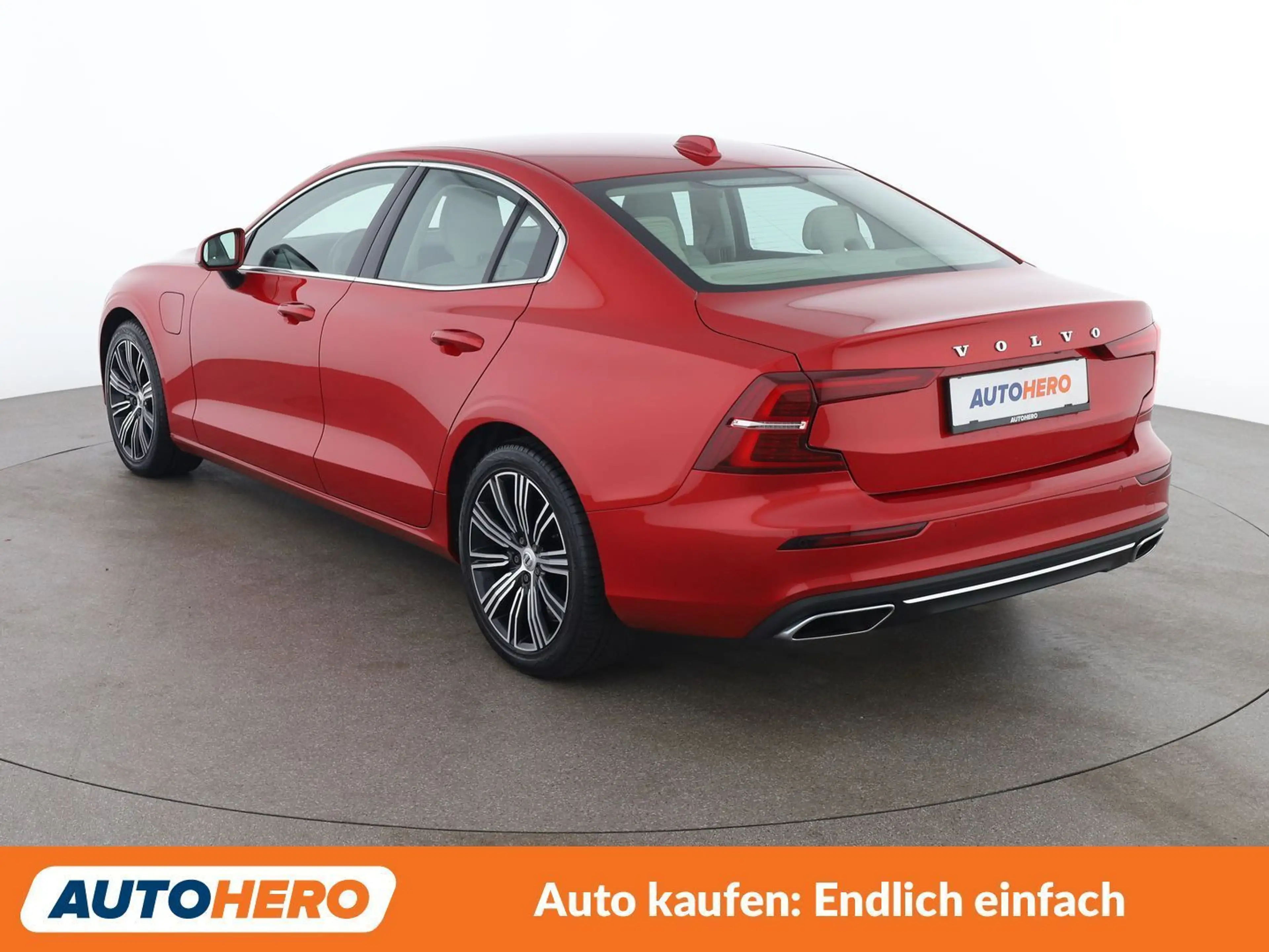 Volvo S60 2.0 T8 Plug-in Hybrid Inscription AWD — photo 4
