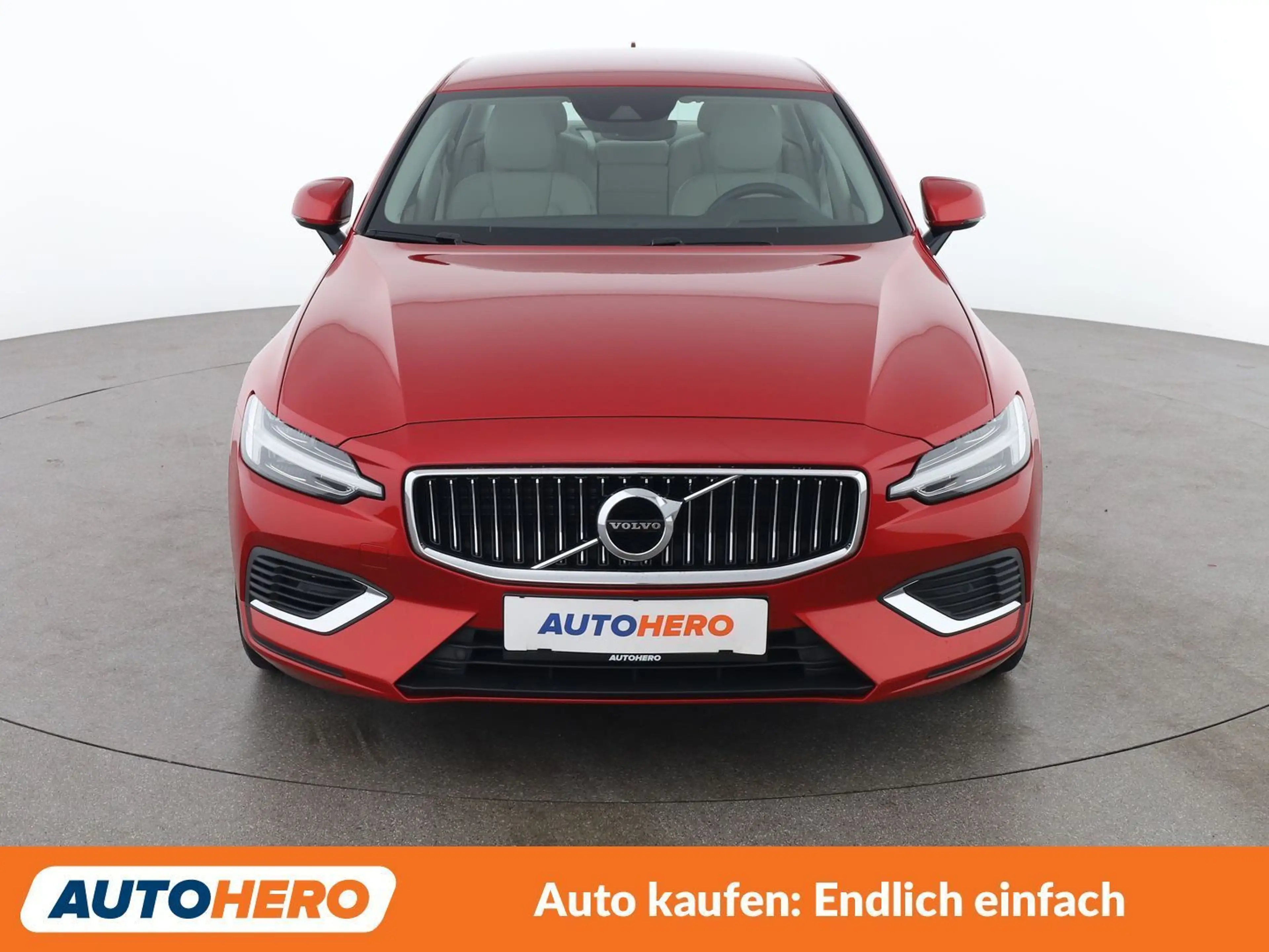 Volvo S60 2.0 T8 Plug-in Hybrid Inscription AWD — photo 9