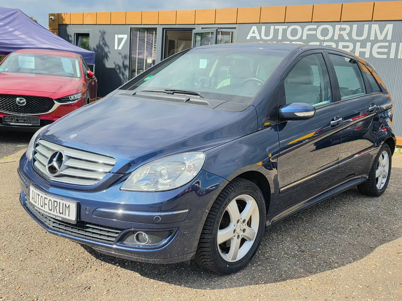 Mercedes-Benz B 200