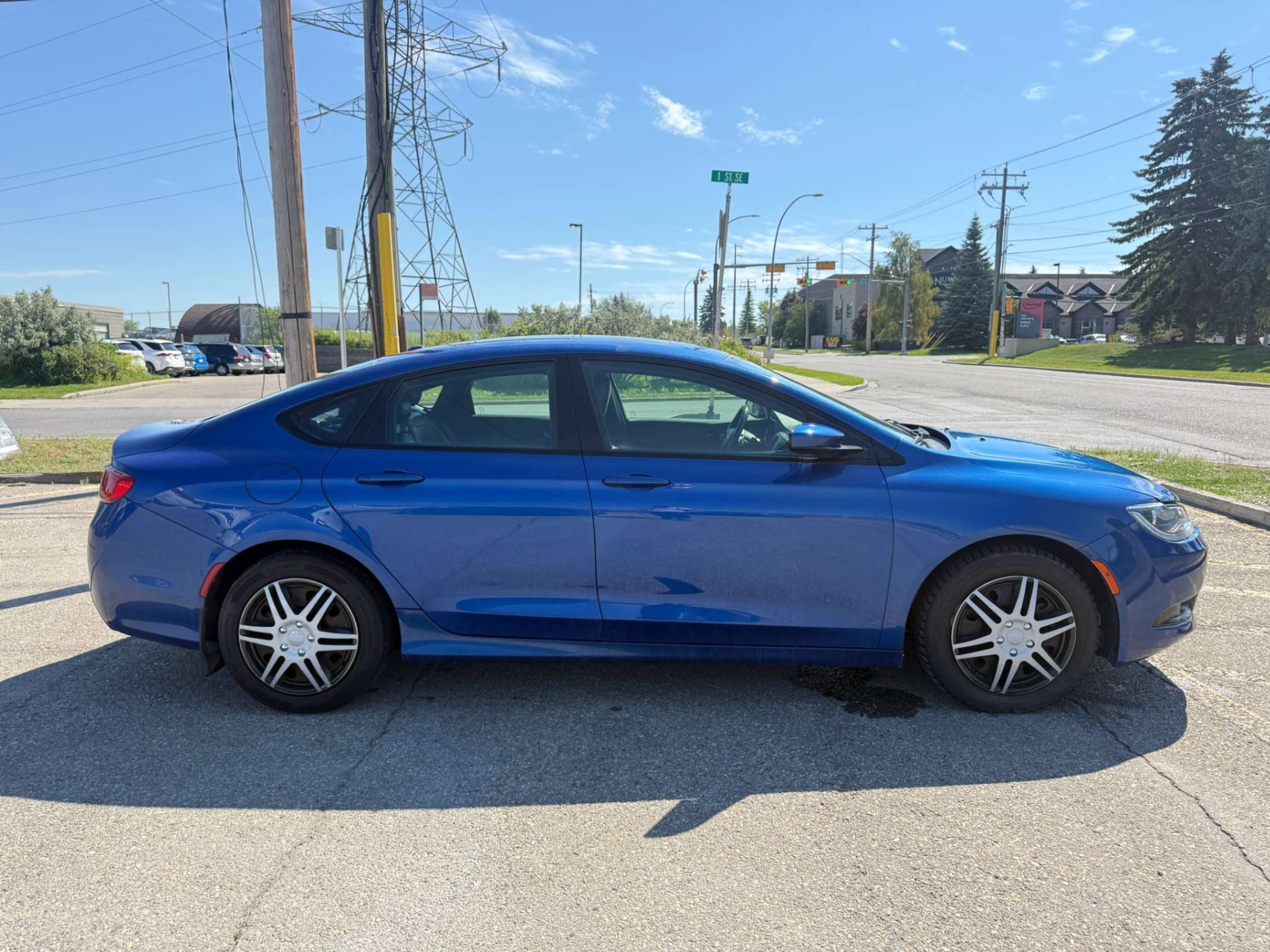 2016 Chrysler 200 4dr Sdn S FWD — снимка 1