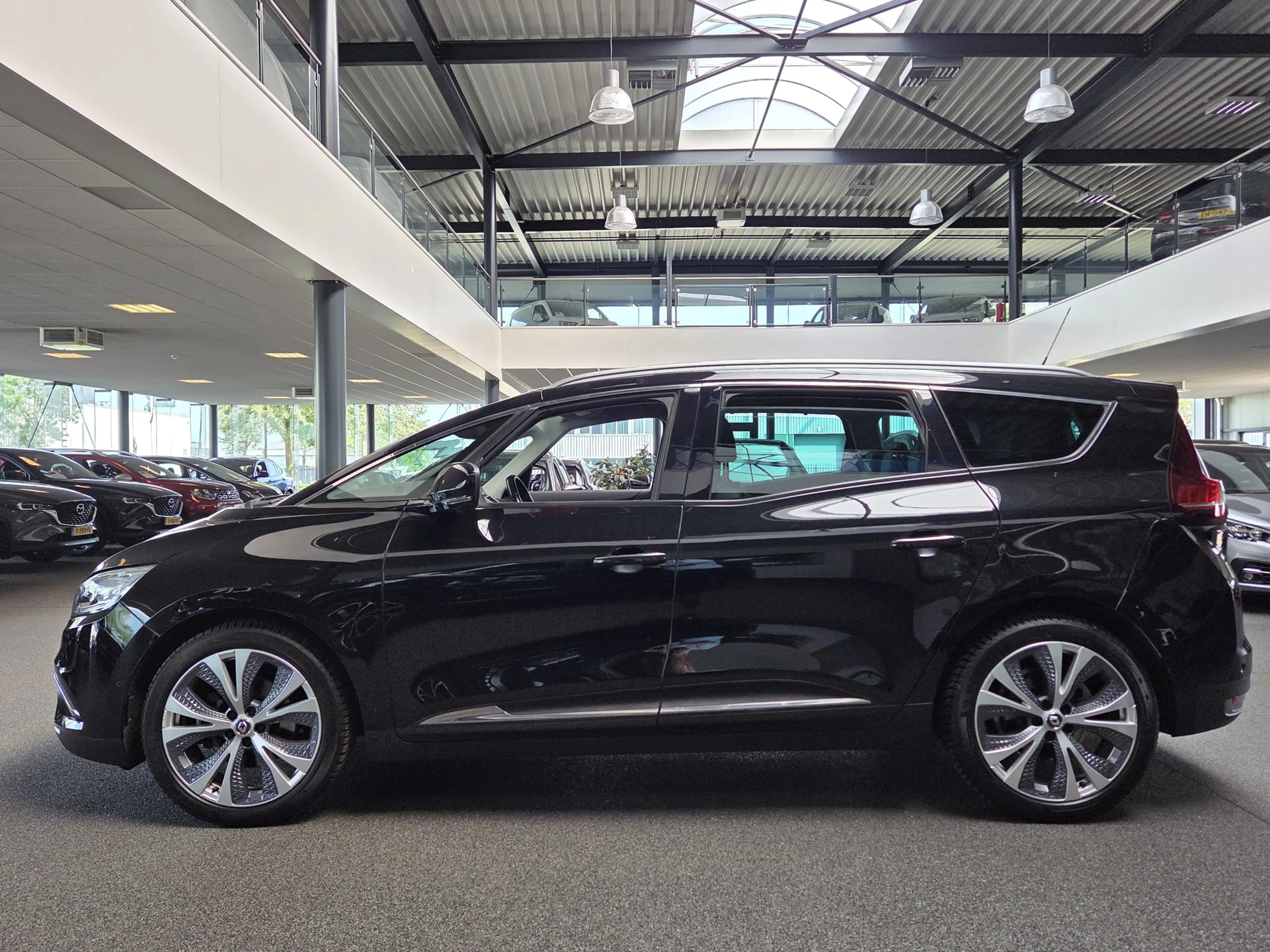 Renault Grand Scenic 1.2 TCe Intens Trekhaak, Camera, Cruise, 20"LM vel — photo 6